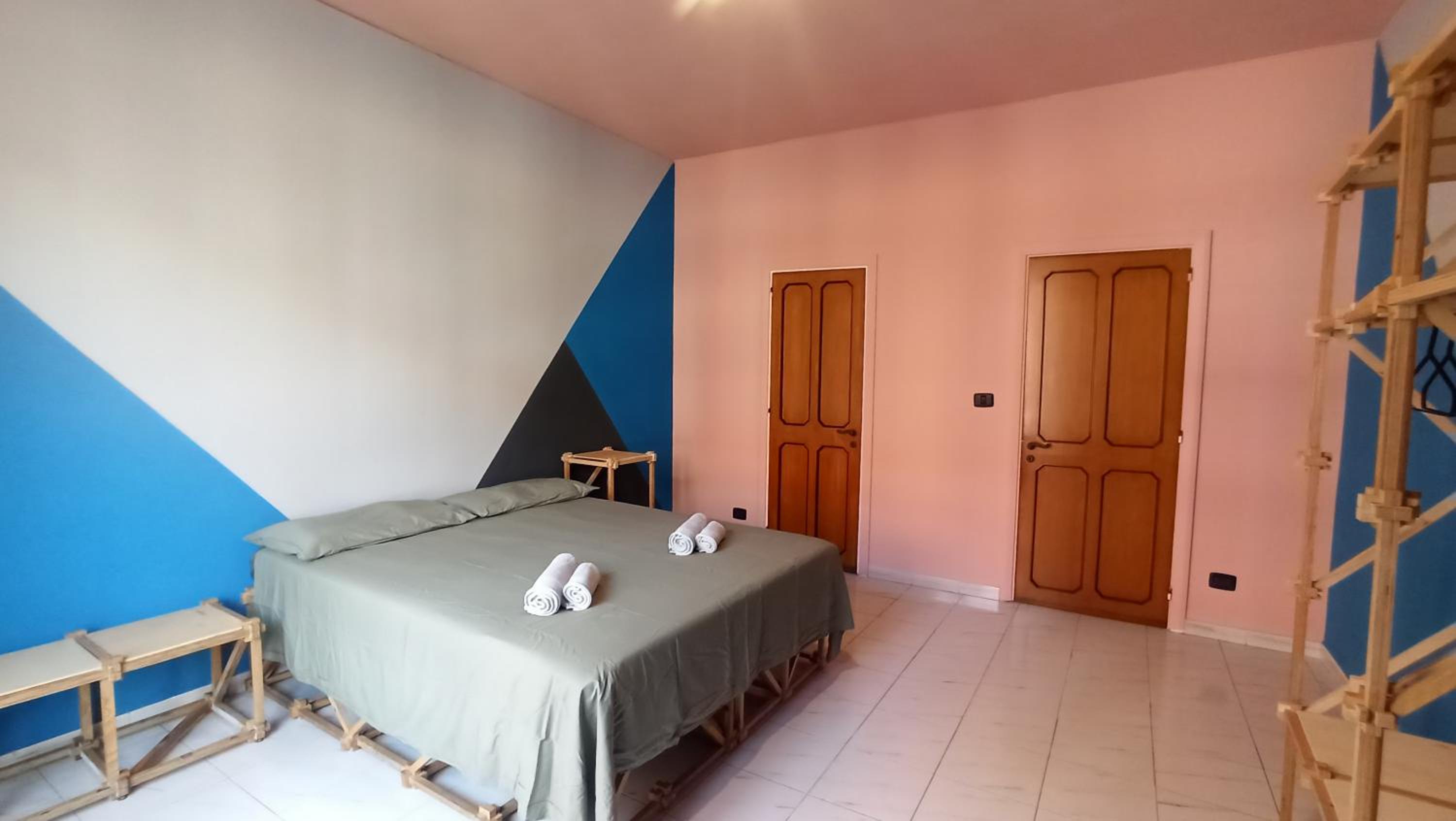 Standard Double Room With Shared Bathroom photo 1