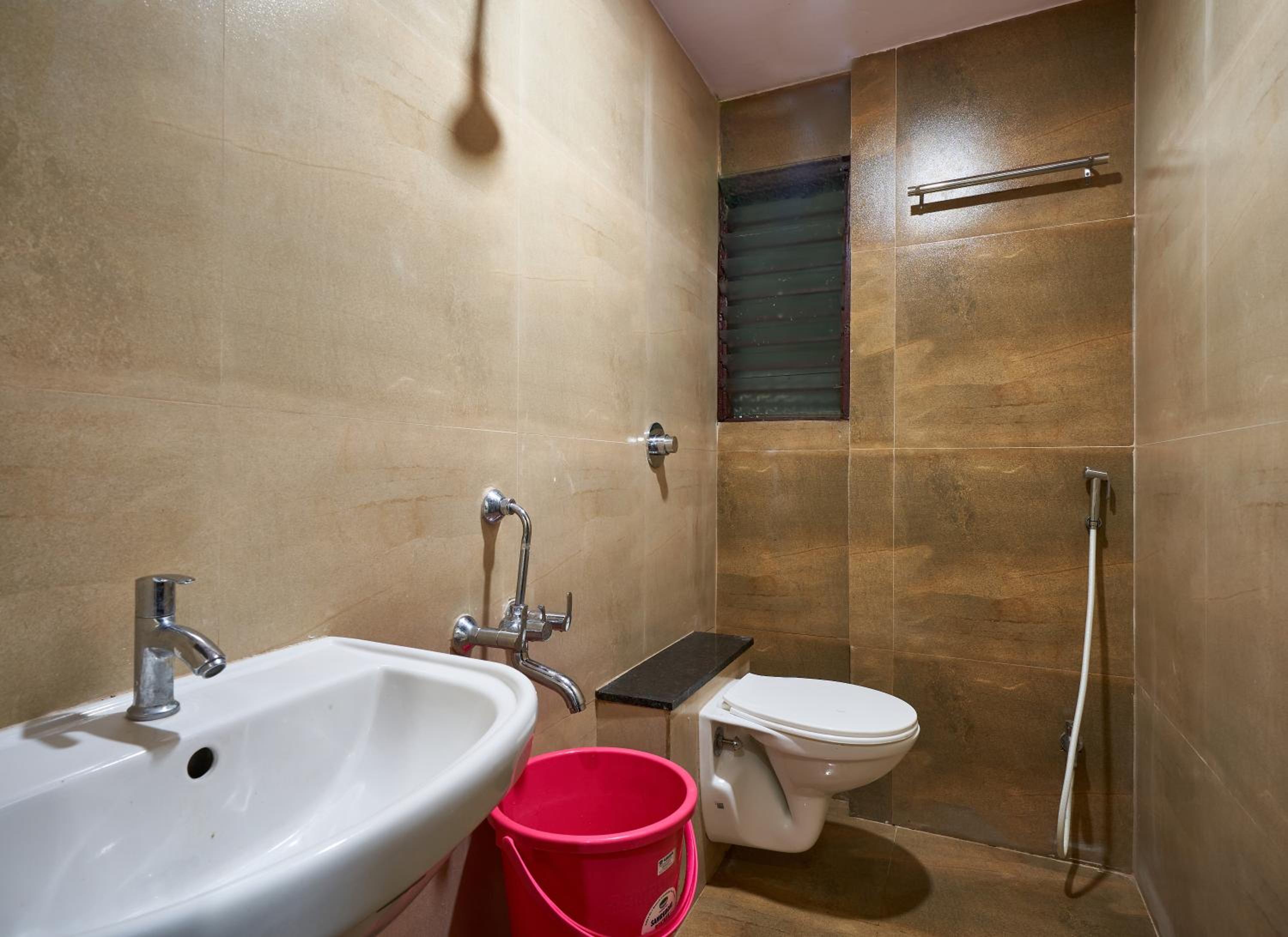 Budget Triple Room photo 2