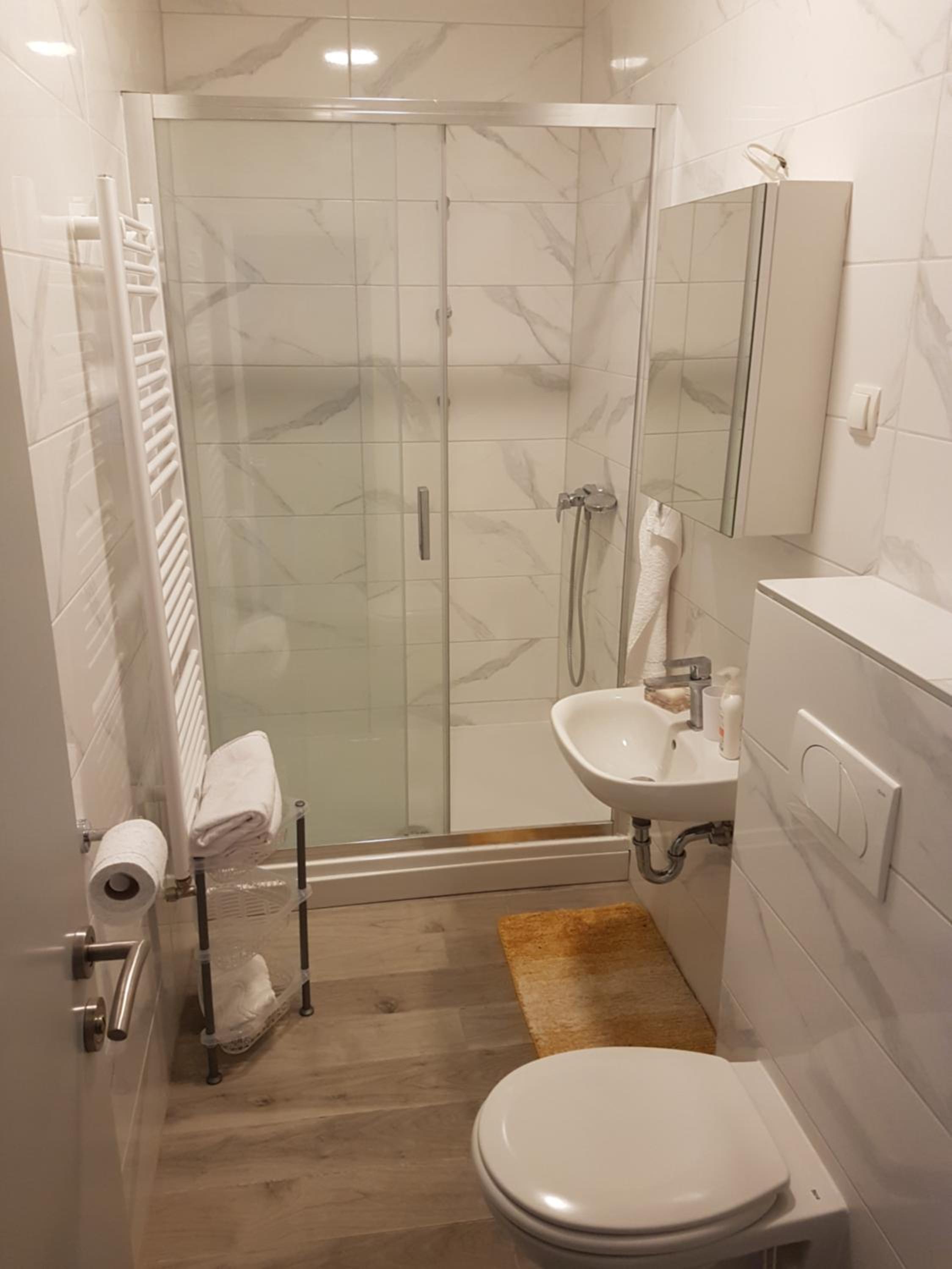 Double or Twin Room with Private Bathroom