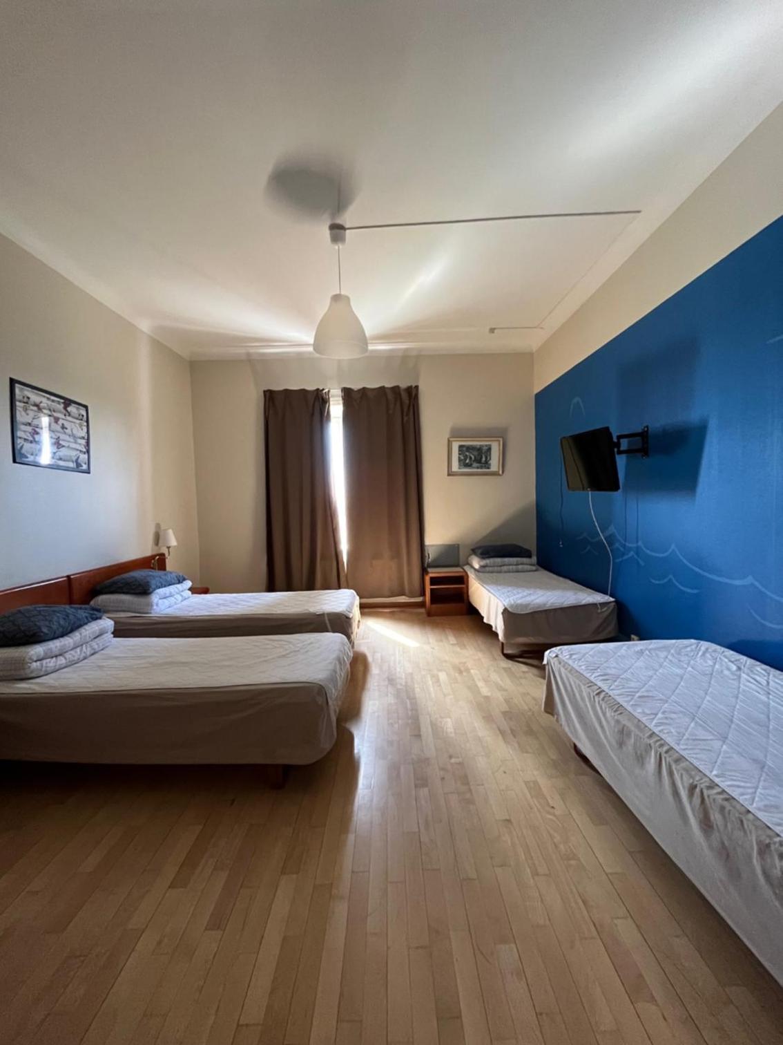 Quadruple Room with Shared Bathroom photo 1