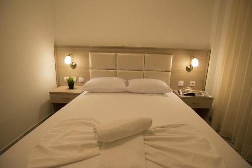 One-Bedroom Apartment (4 Adults) photo 3
