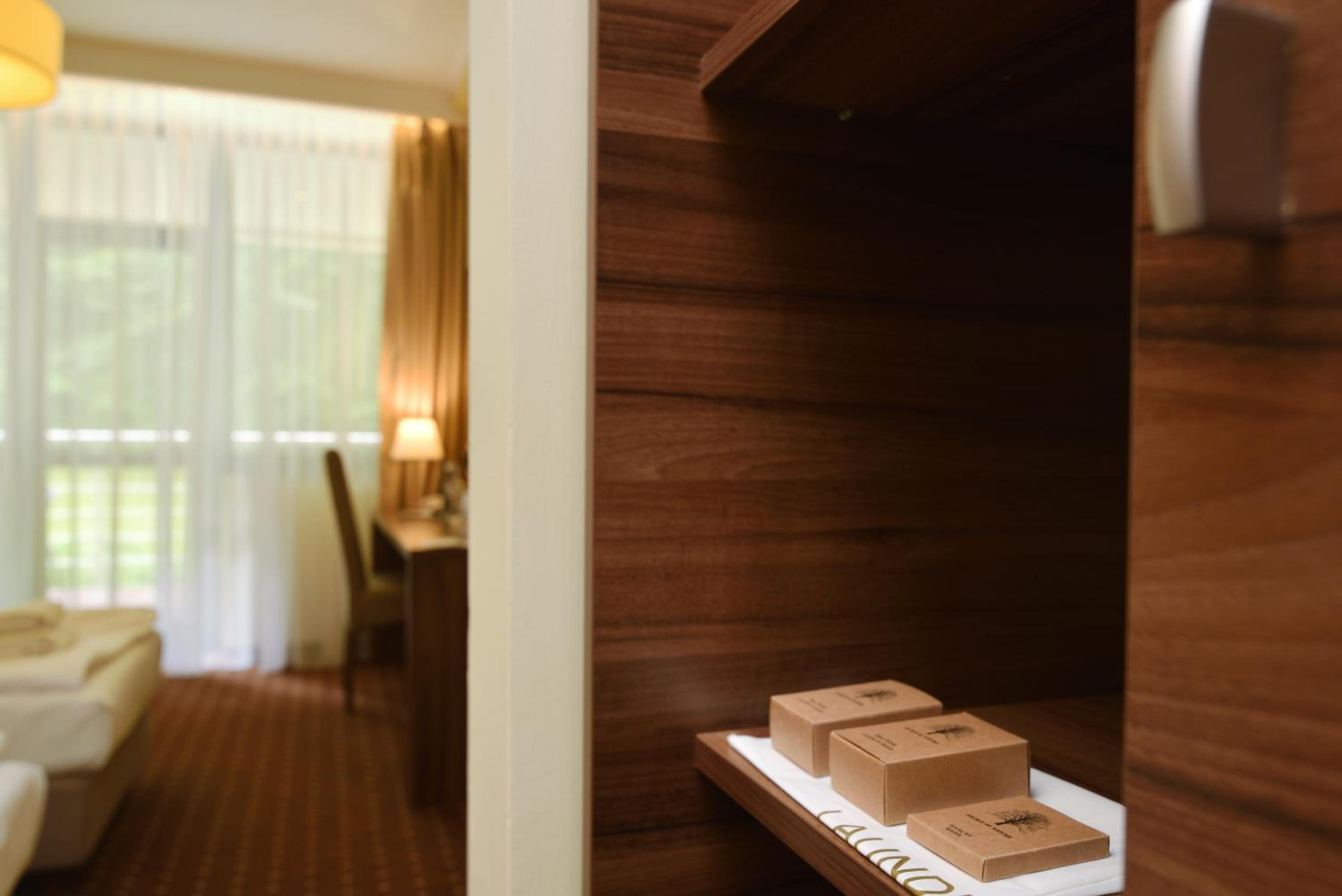 Twin Room - Photo 7