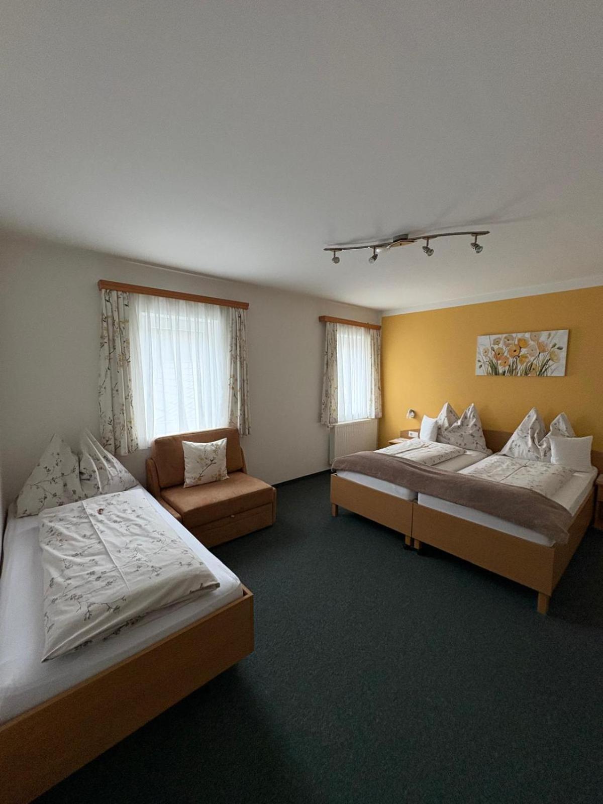 Triple Room photo 2