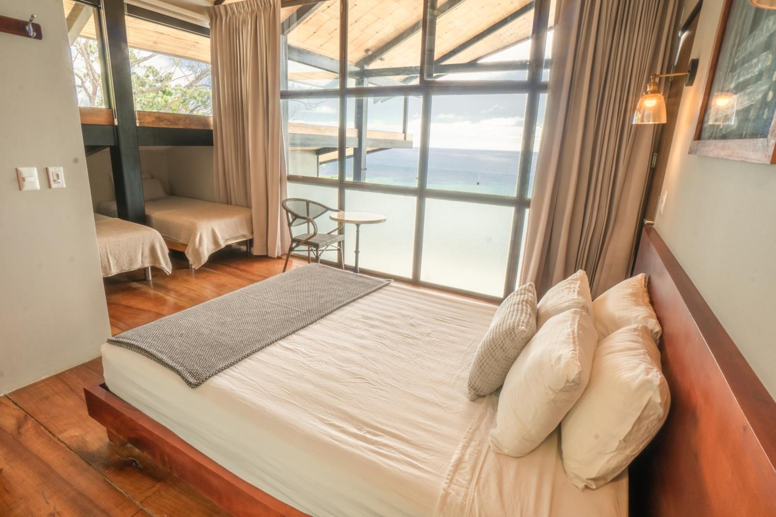 Deluxe Double Room with Sea View photo 3
