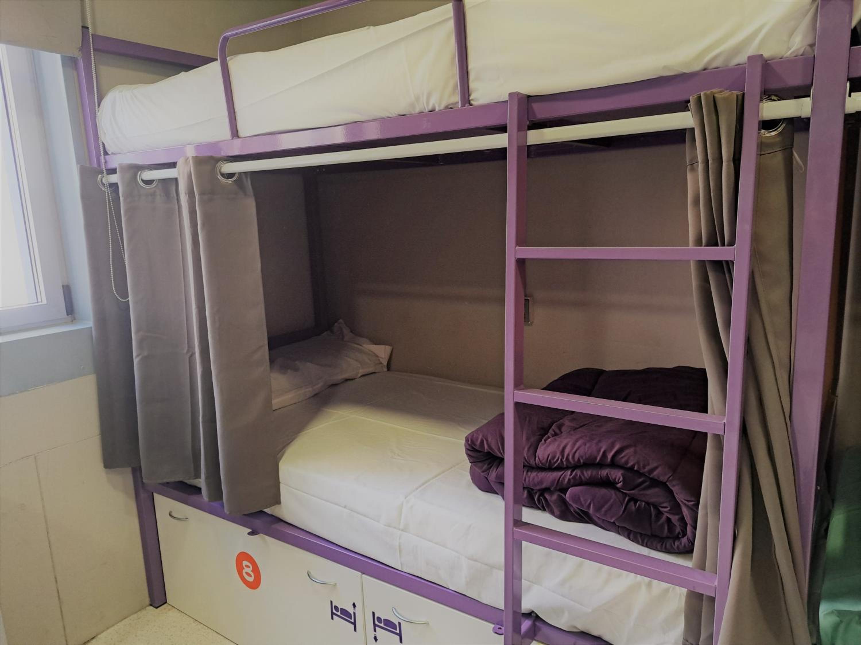 Bed in 6-Bed Mixed Dormitory Room photo 2