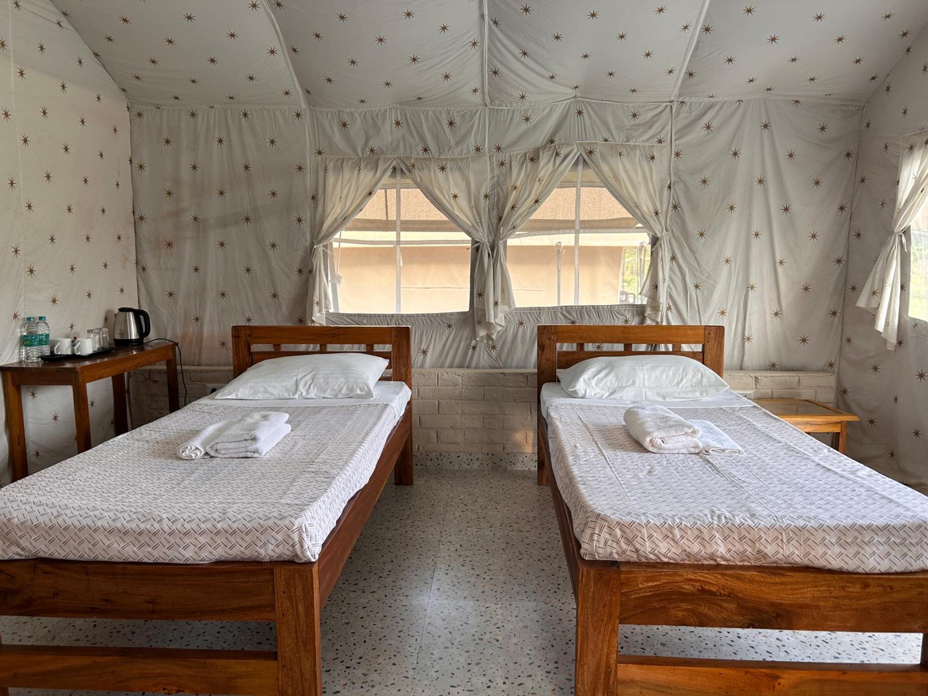 Deluxe Twin Room