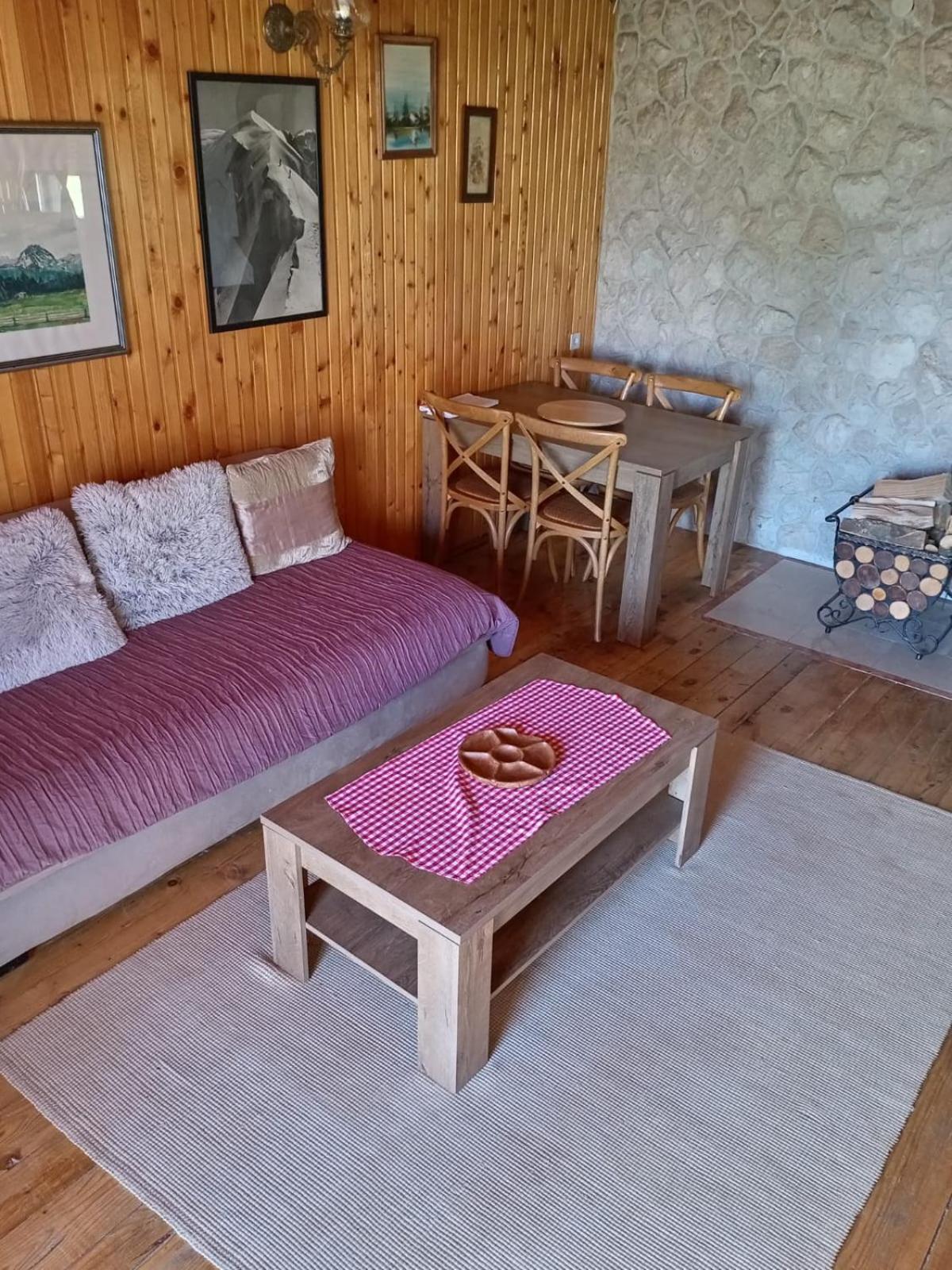 Cottage with Mountain View - Photo 29