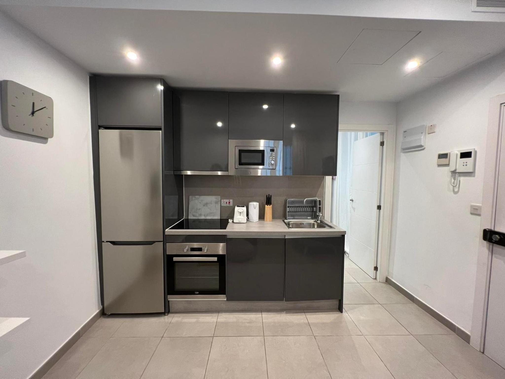 Apartment photo 2