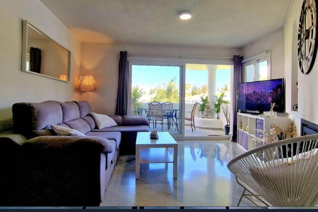 Apartamento con vista a la piscina