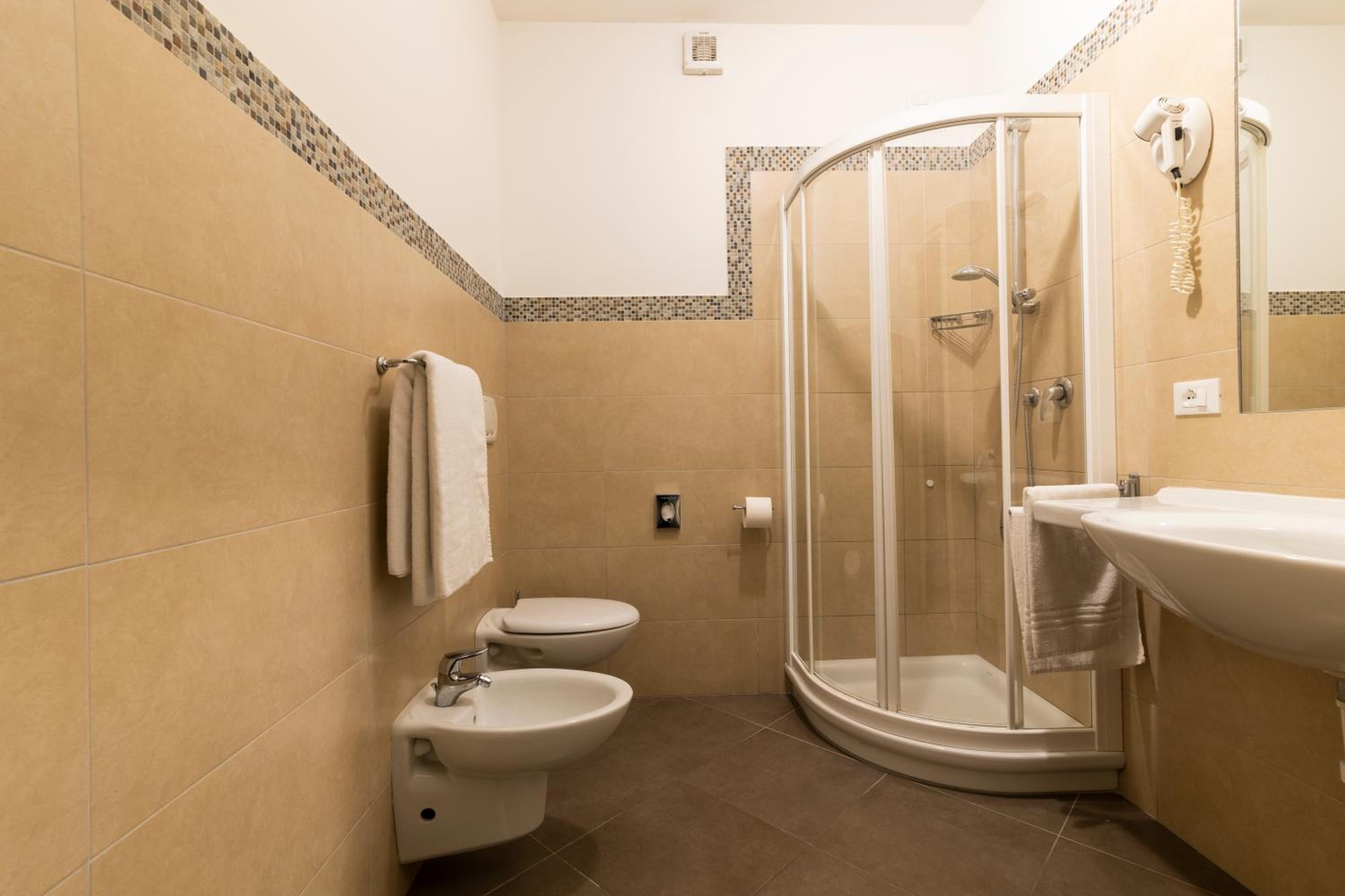 Superior Double Room - Photo 4
