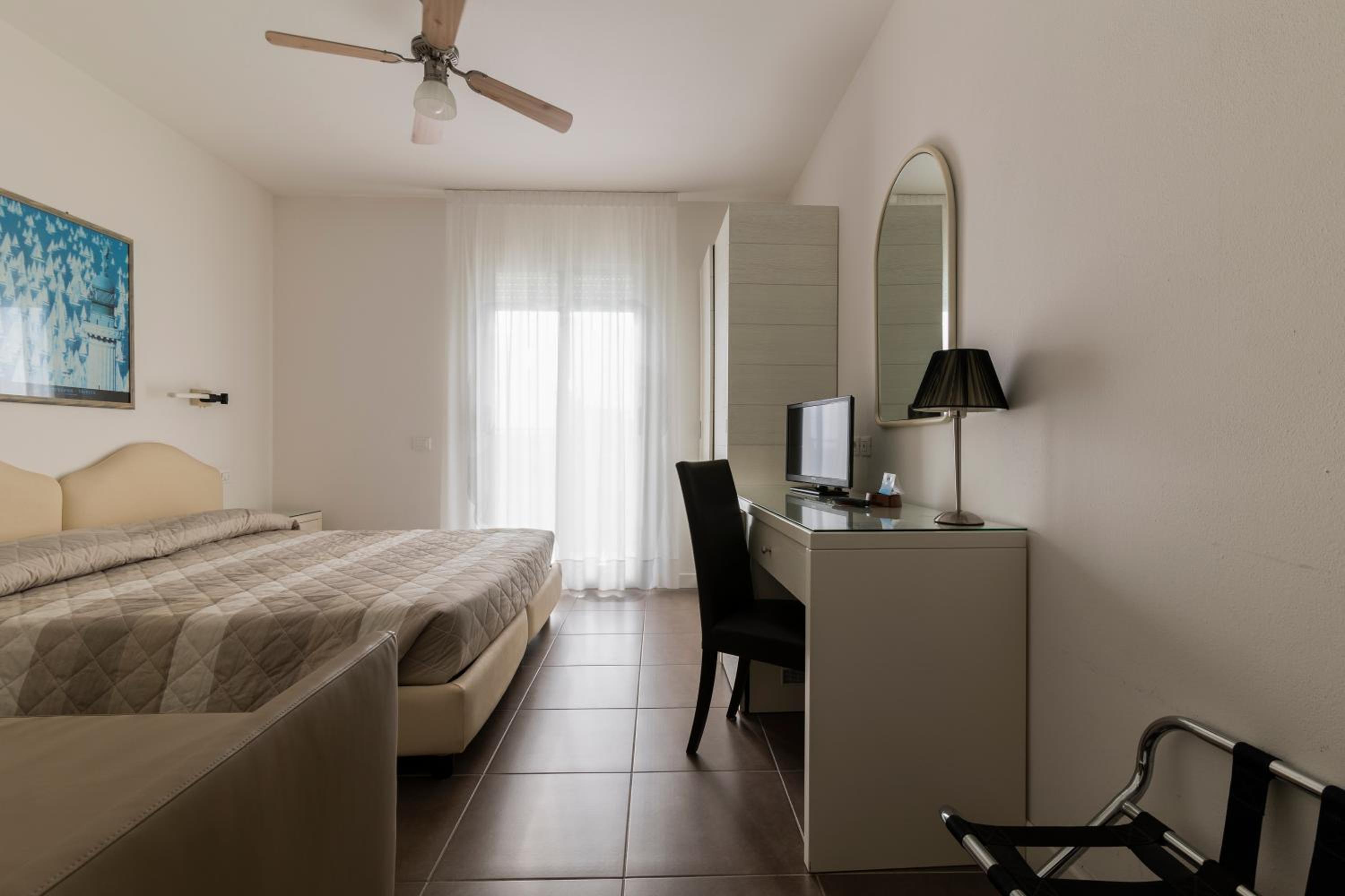 Superior Double Room - Photo 1