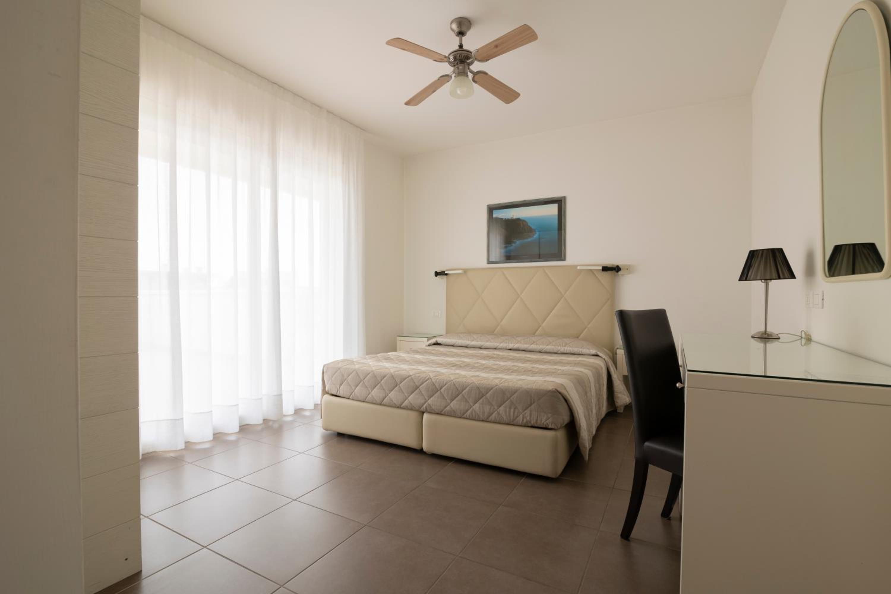 Superior Double Room - Photo 7