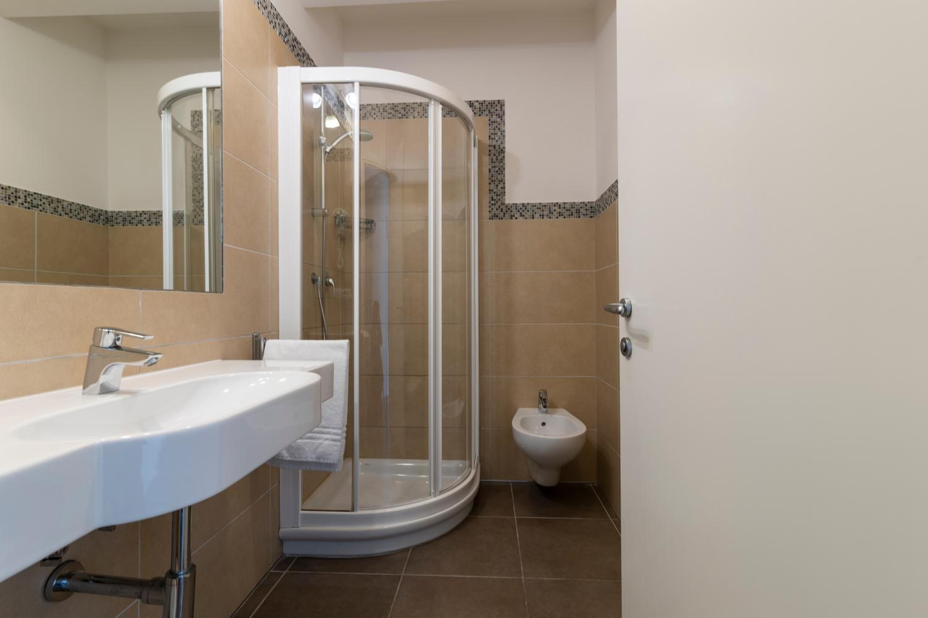 Superior Double Room - Photo 6