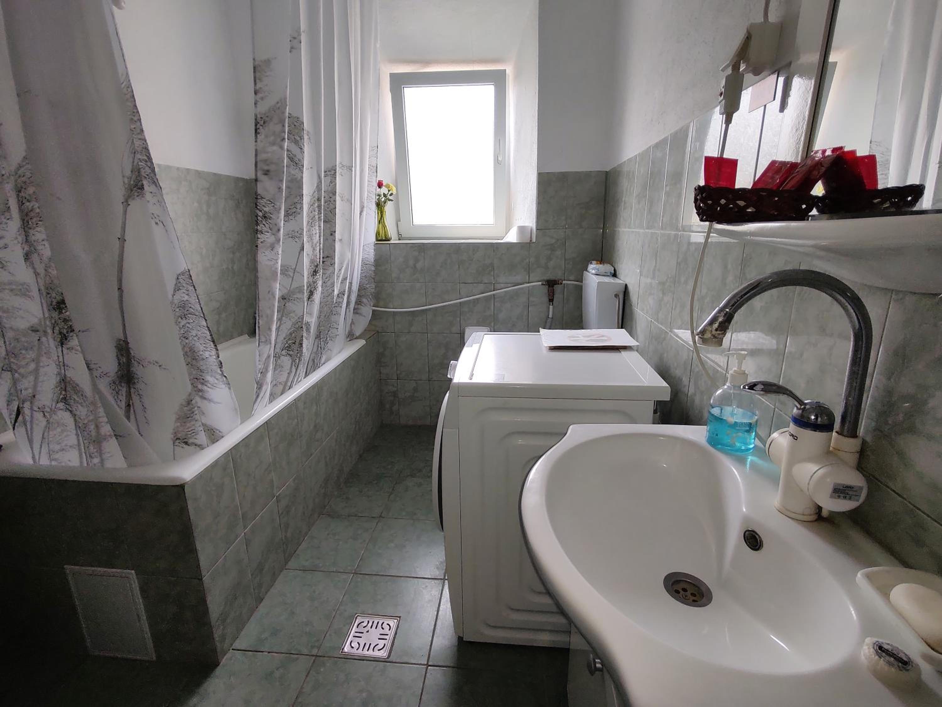 Standard Double Room with Shared Bathroom photo 1