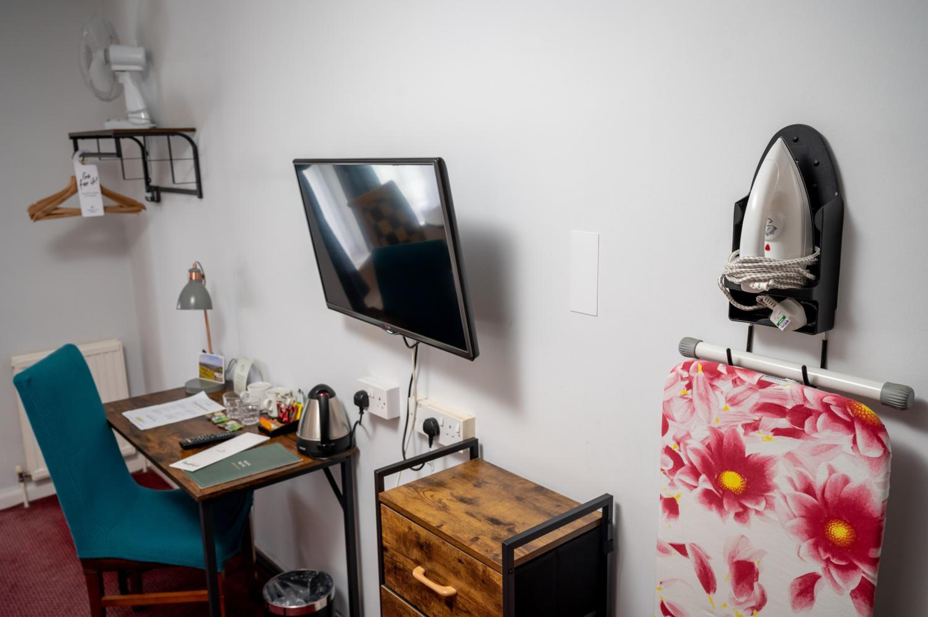 Double Room - Photo 6