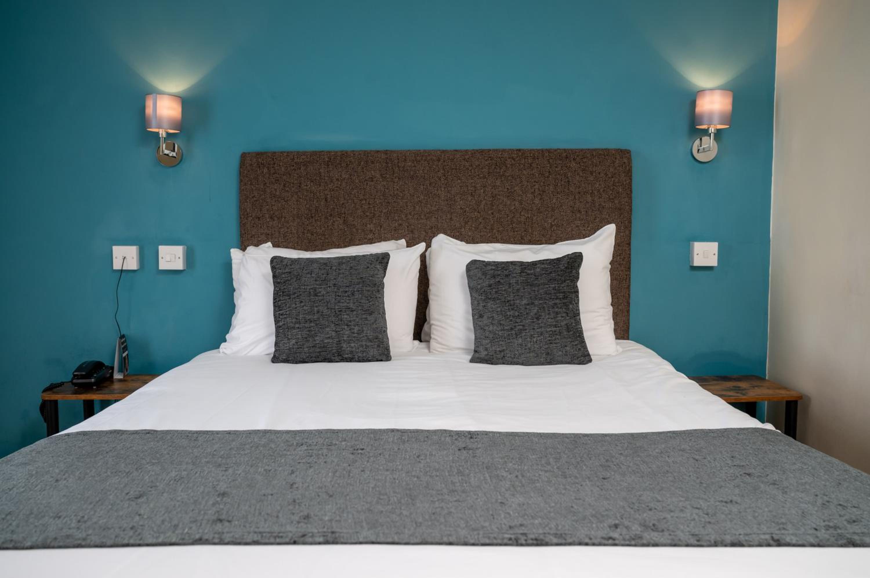 Double Room - Photo 4