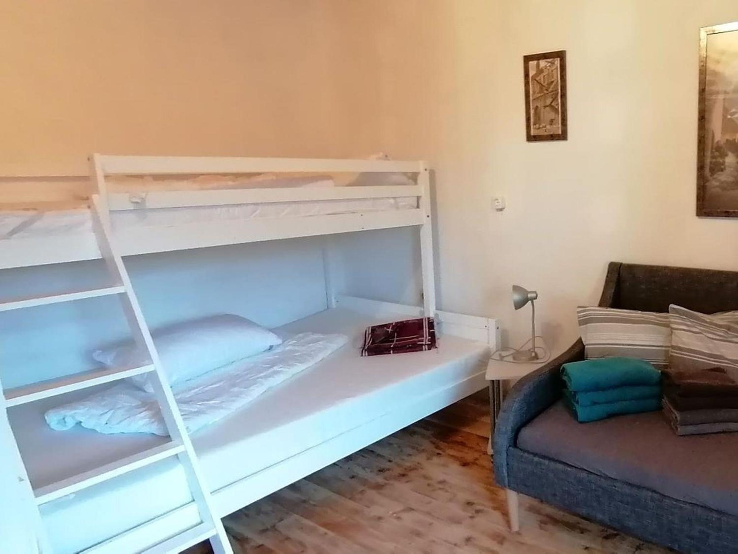 Three-Bedroom House photo 3