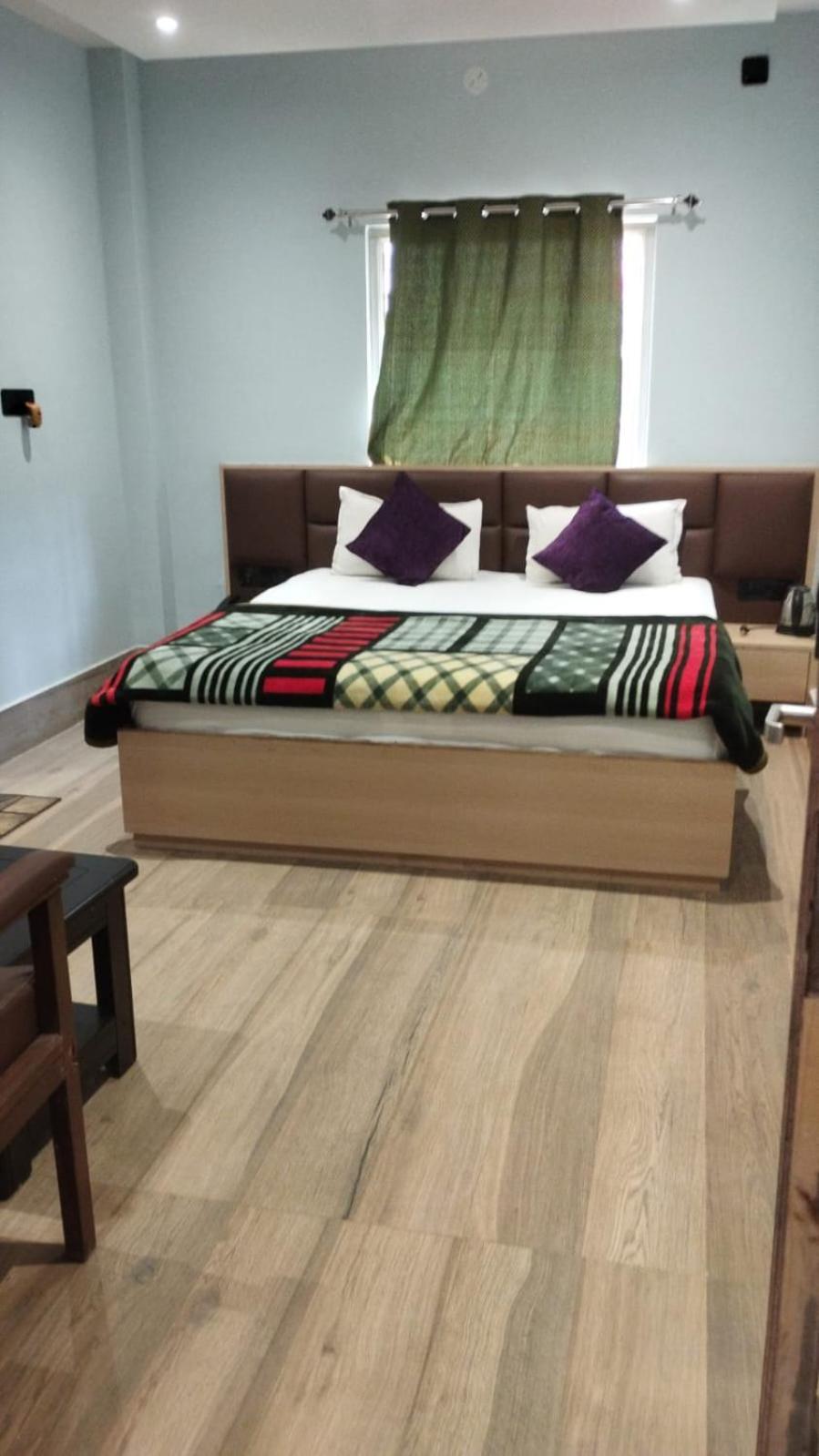 Deluxe Room (2 Adults + 1 Child) photo 1