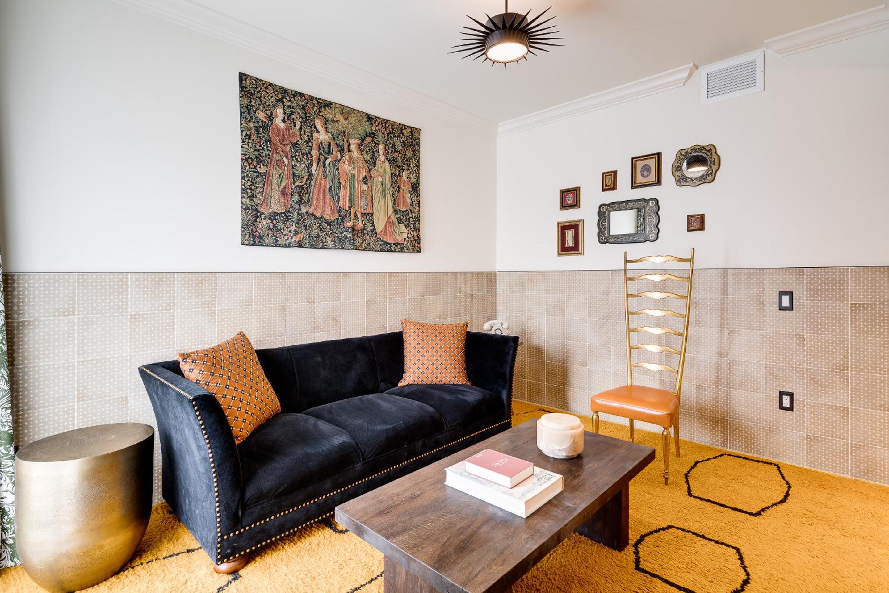 Superior King Suite