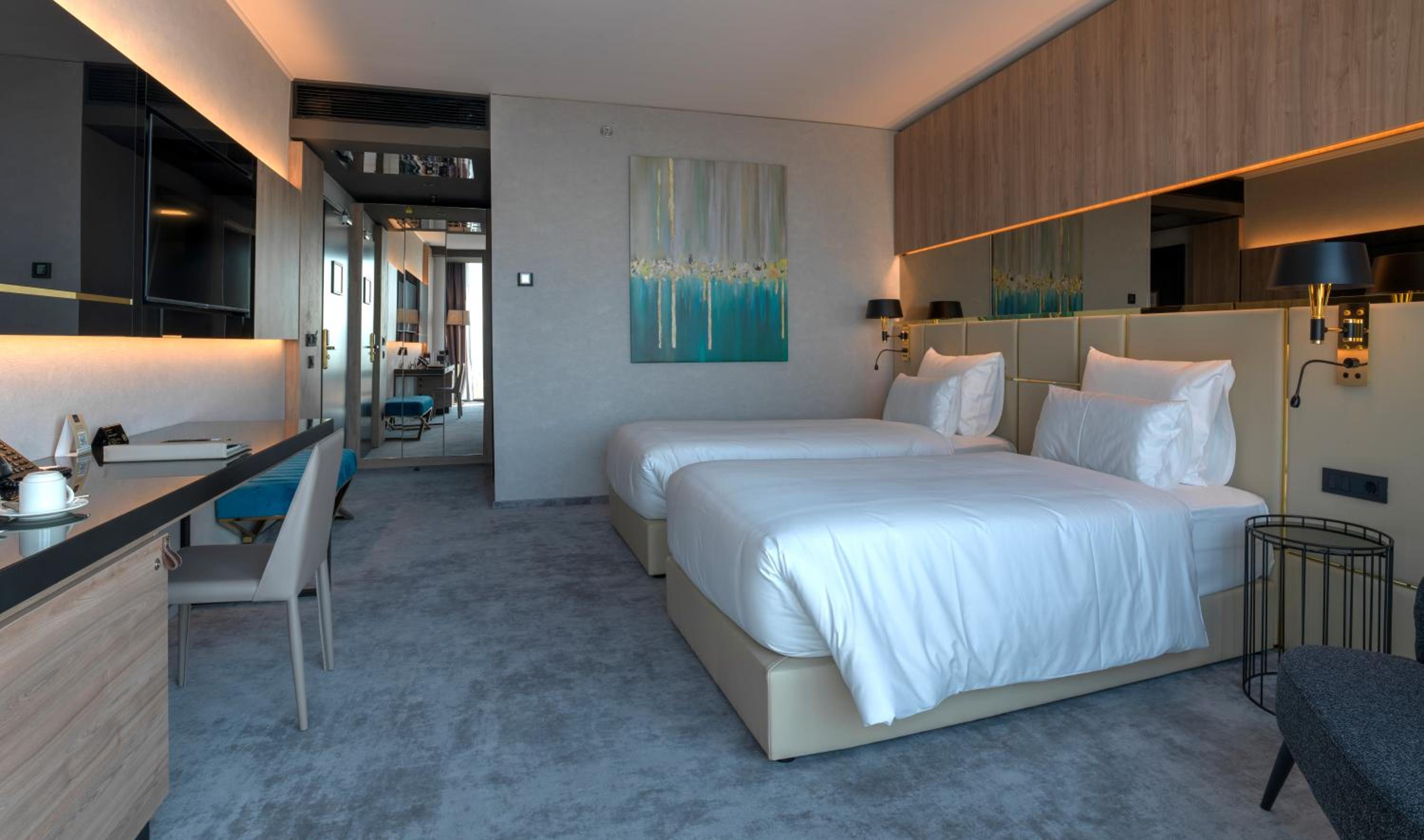 Grand Twin Room - Photo 1