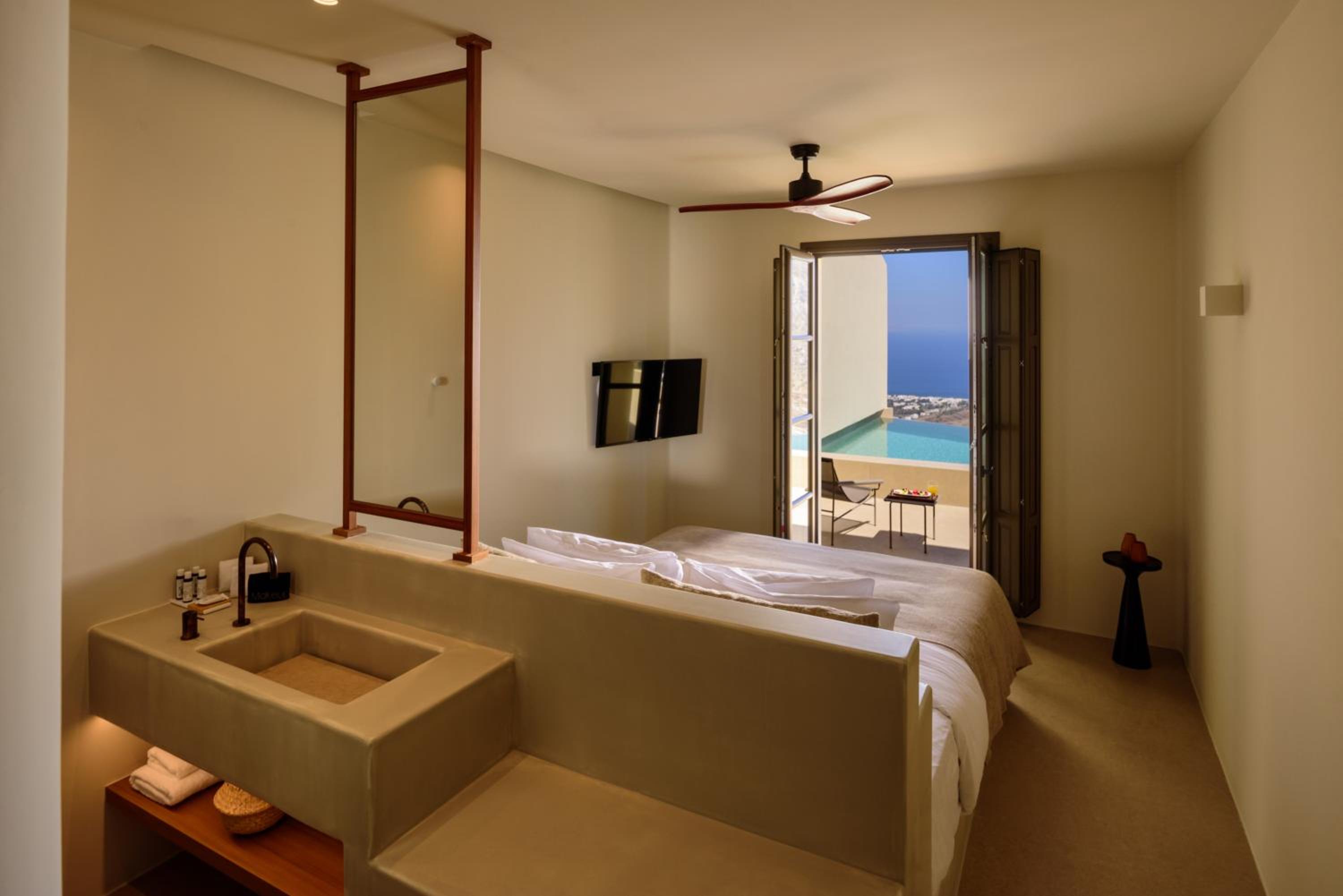  Executive 2 Bedroom Villa with Heated Pool and Sea View - Photo 30