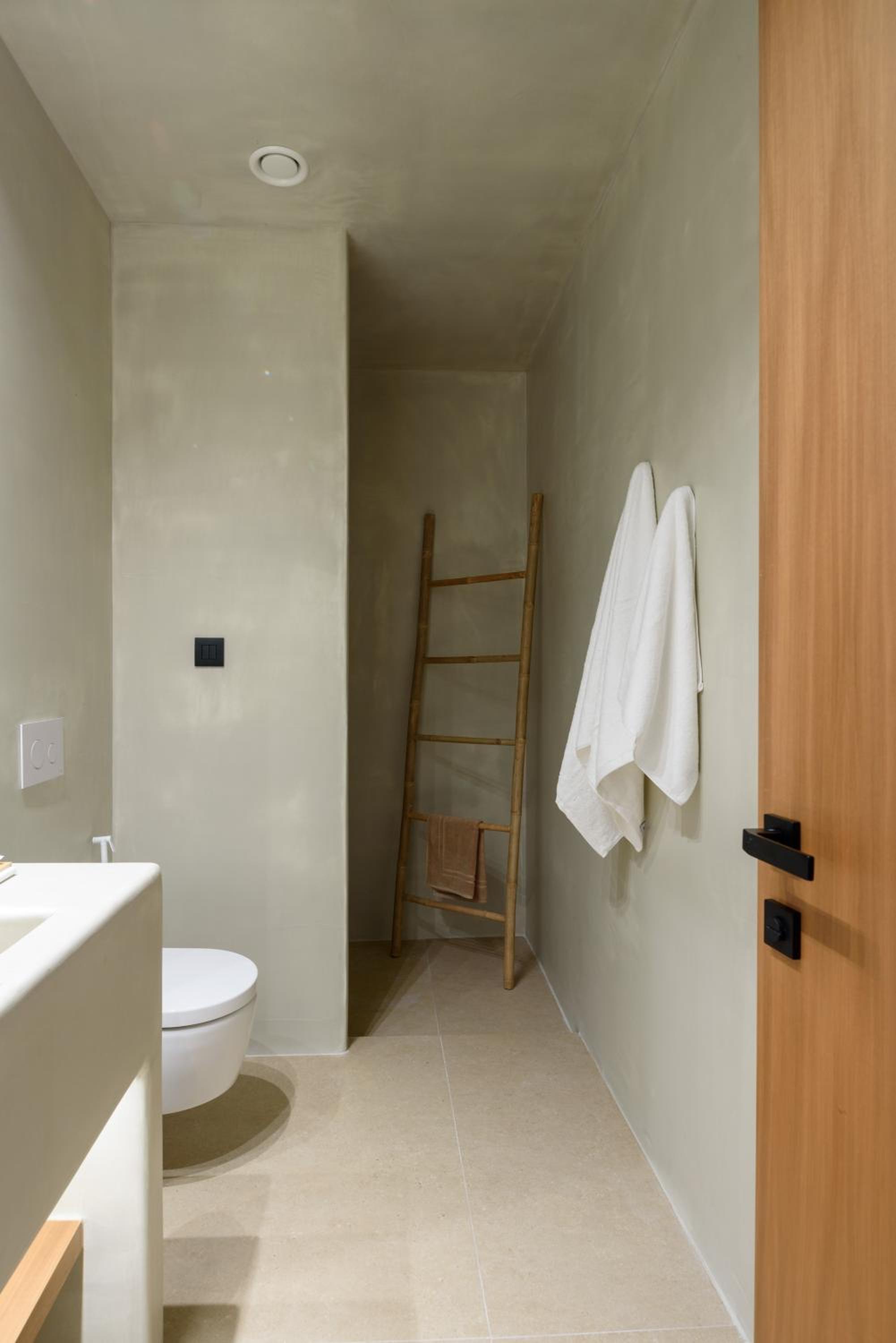  Executive 2 Bedroom Villa with Heated Pool and Sea View - Photo 13