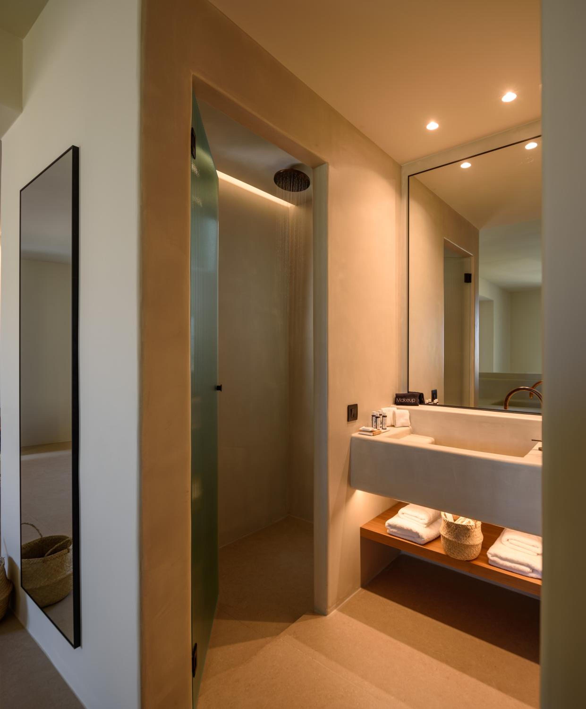  Executive 2 Bedroom Villa with Heated Pool and Sea View - Photo 11