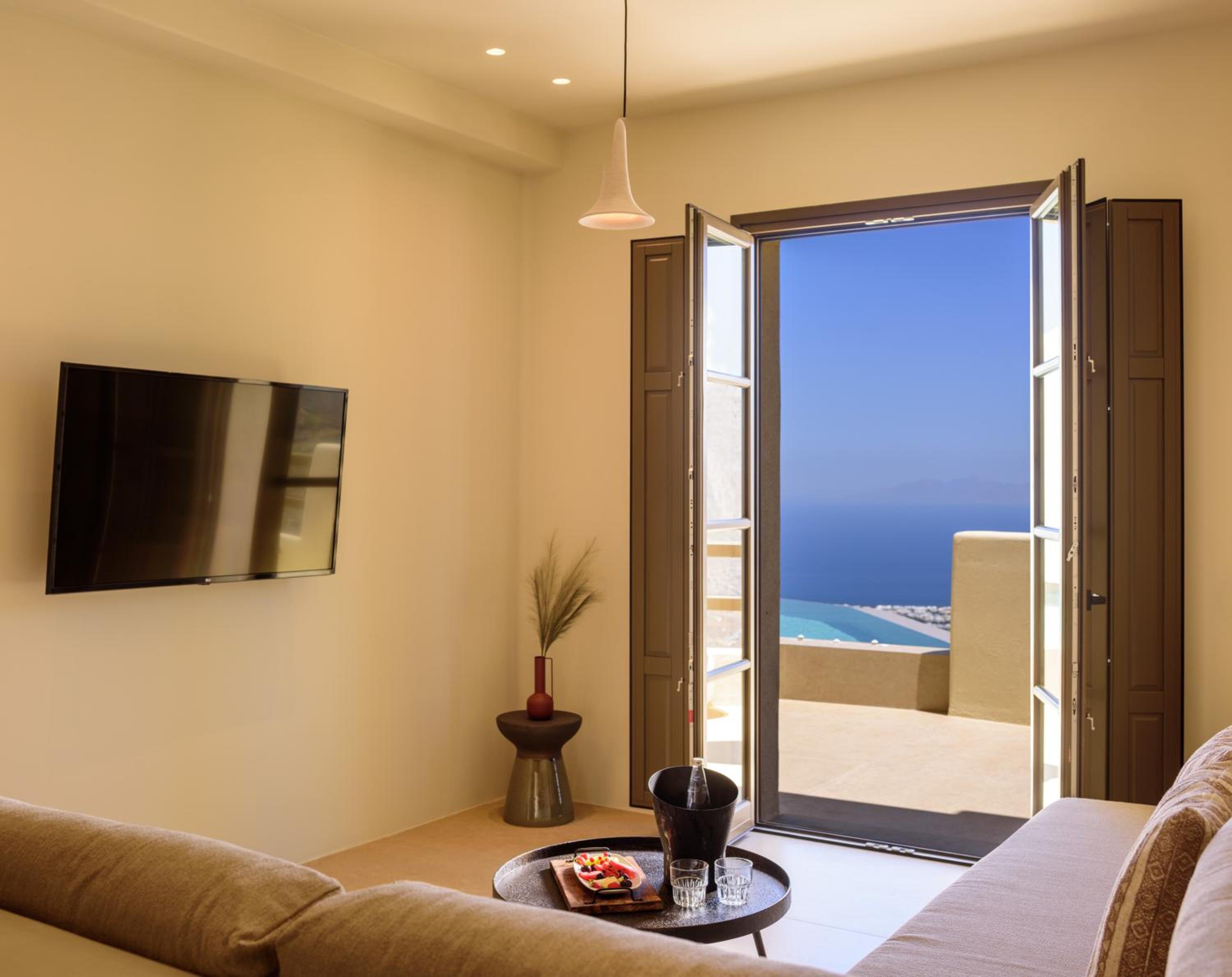  Executive 2 Bedroom Villa with Heated Pool and Sea View - Photo 35