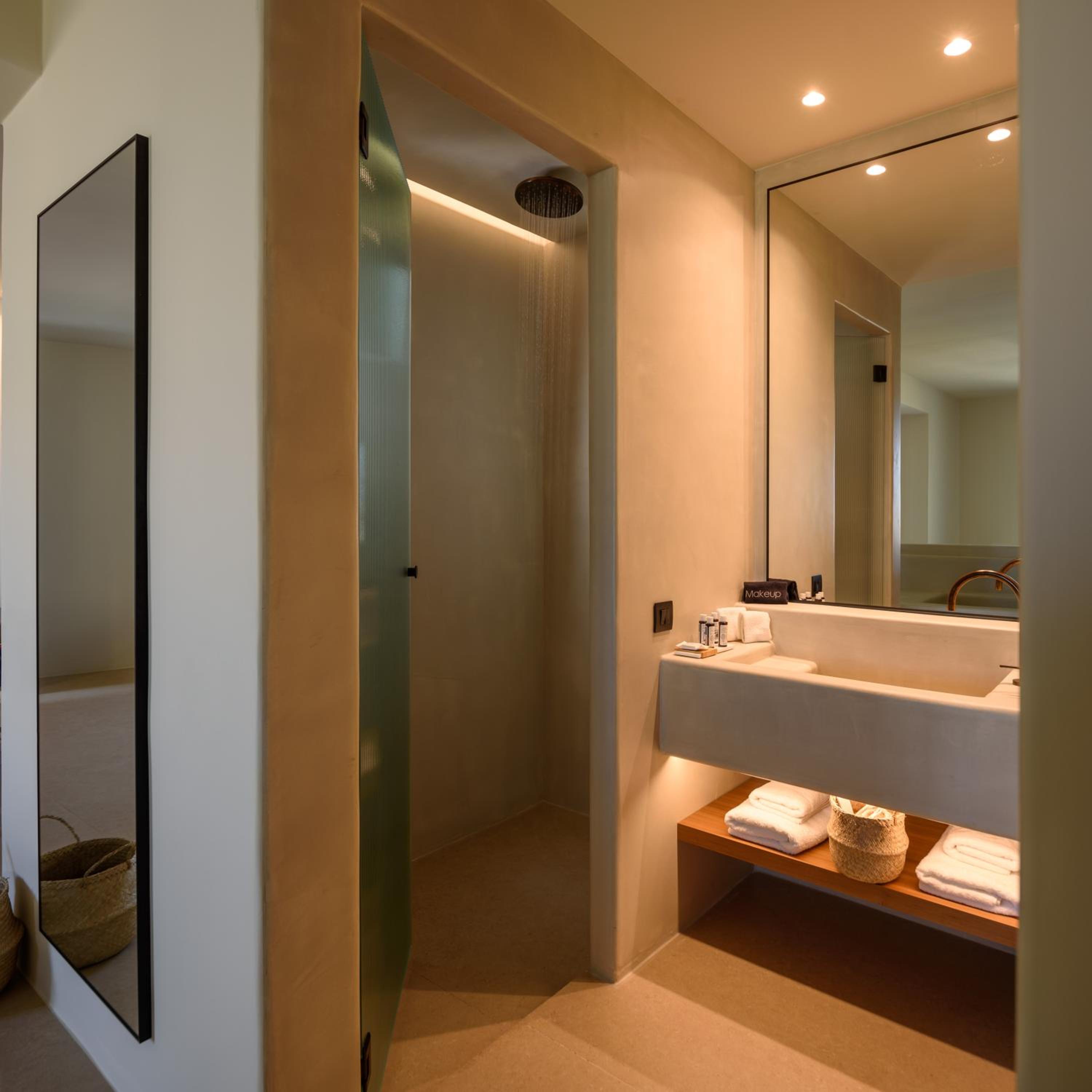  Executive 2 Bedroom Villa with Heated Pool and Sea View - Photo 21