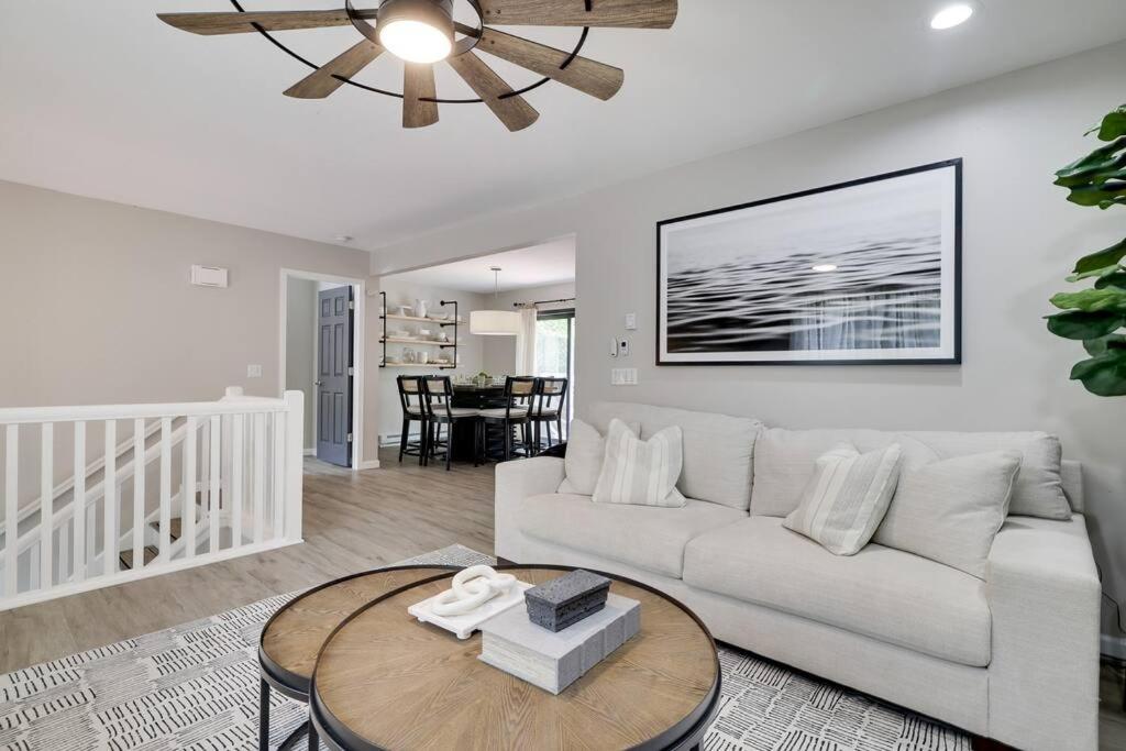 Five-Bedroom House photo 1