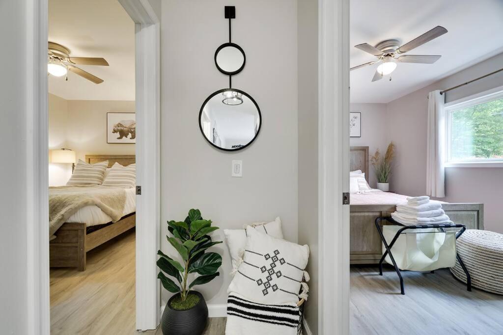 Five-Bedroom House photo 2