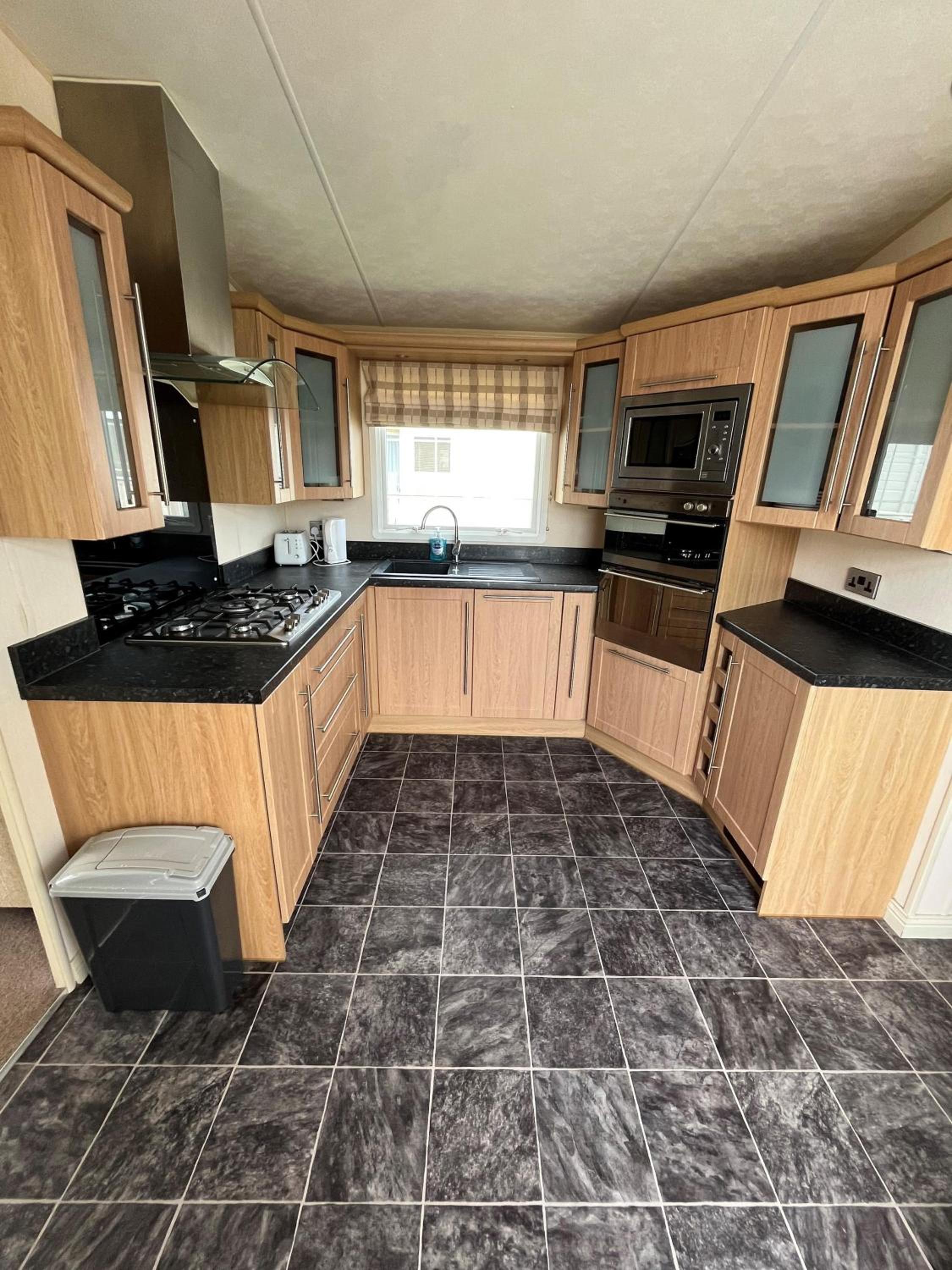 Mobile Home photo 2