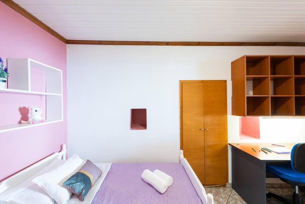 Four-Bedroom House photo 3