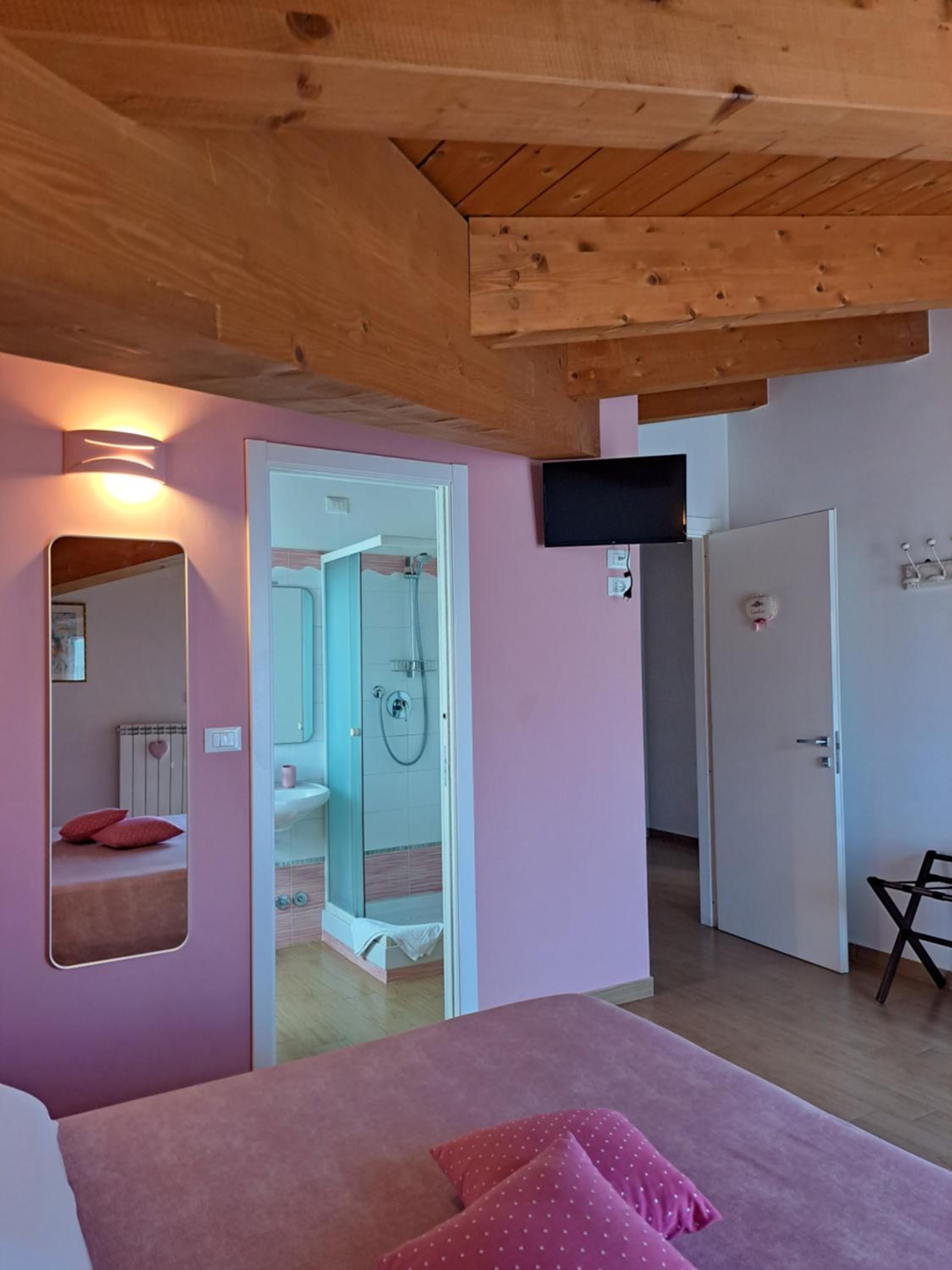 Deluxe Double or Twin Room with Balcony photo 3