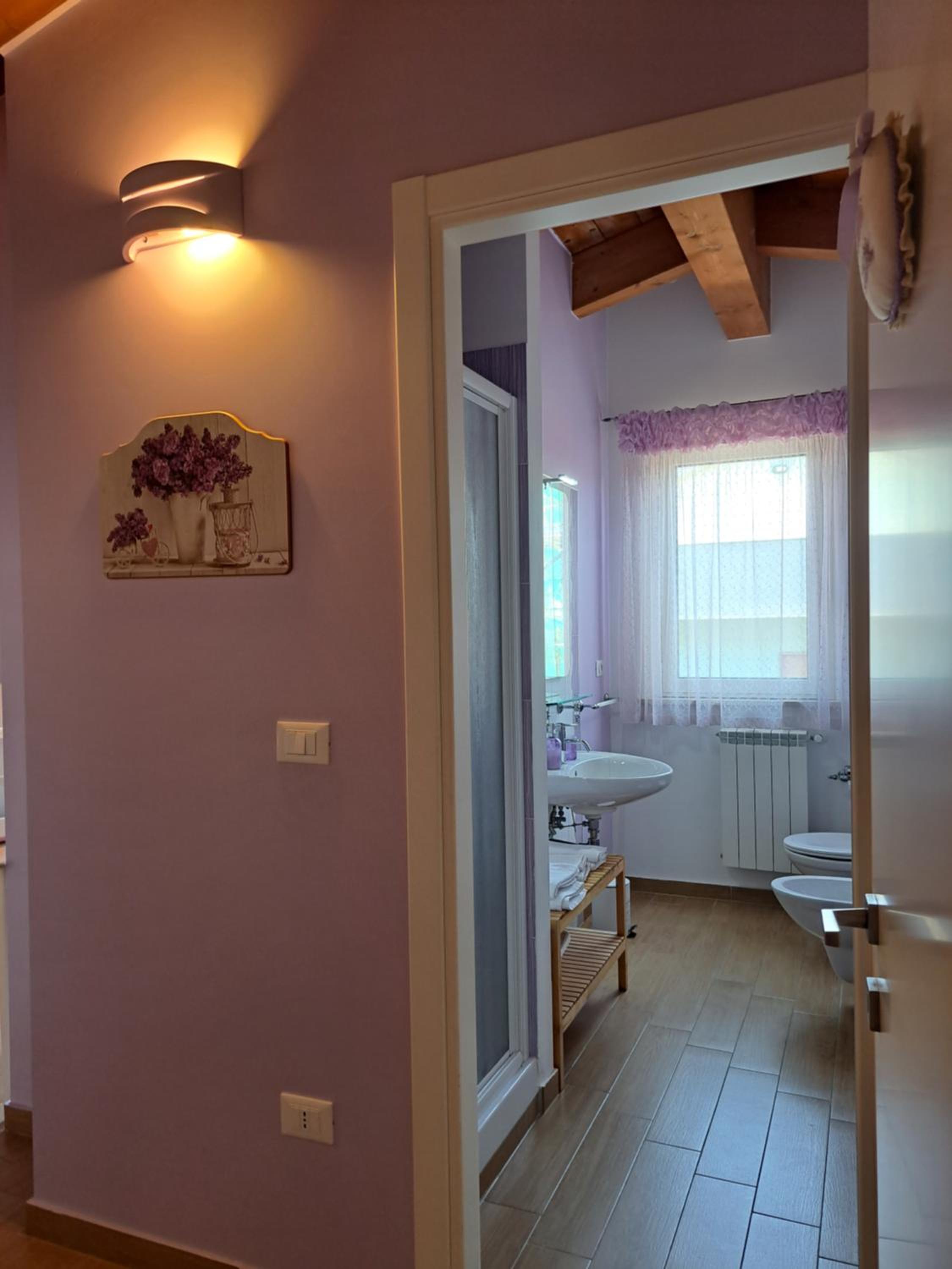 Quadruple Room with Private Bathroom photo 2