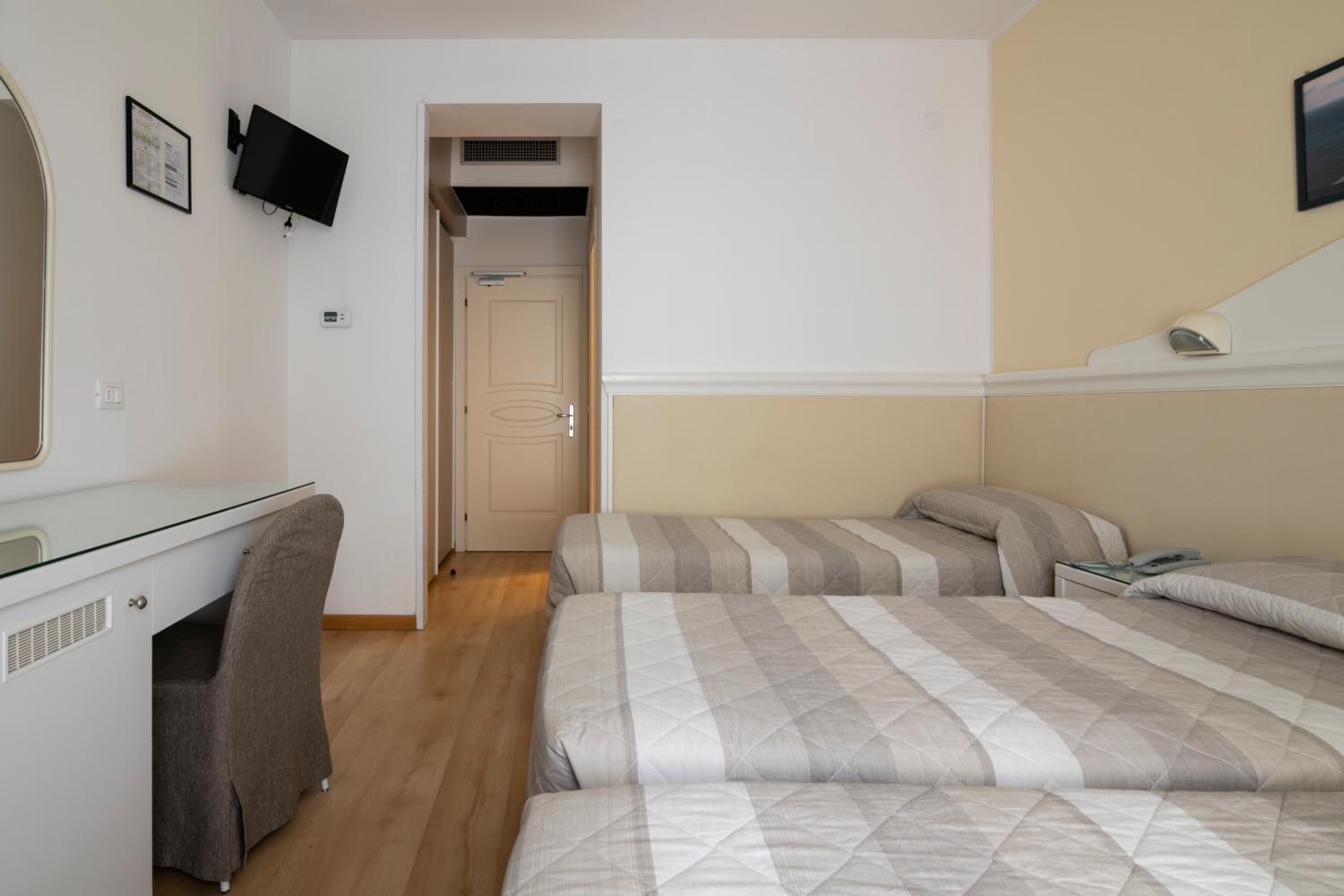Triple Room - Photo 3