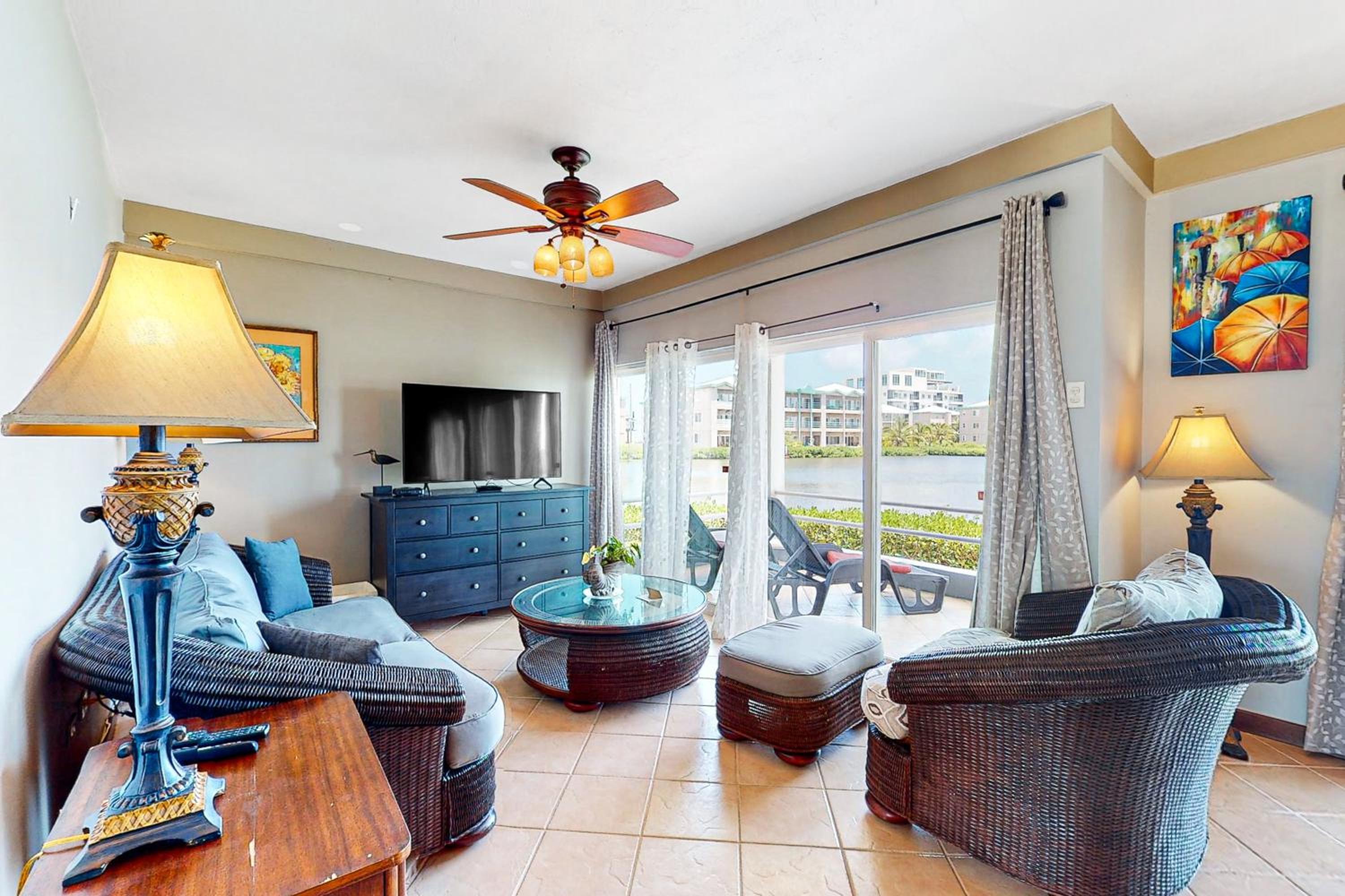Three-Bedroom Villa photo 1
