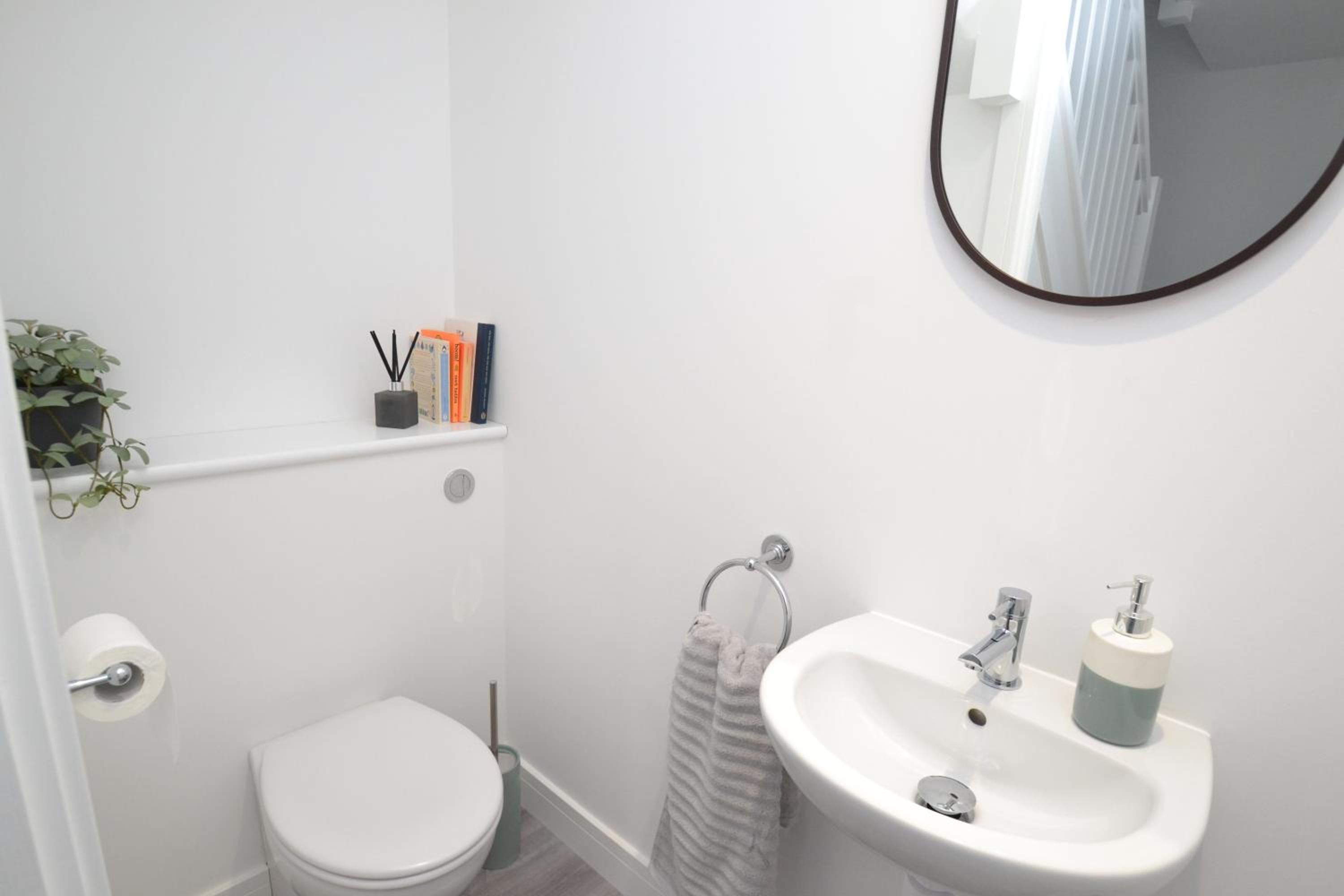 Three-Bedroom House photo 2