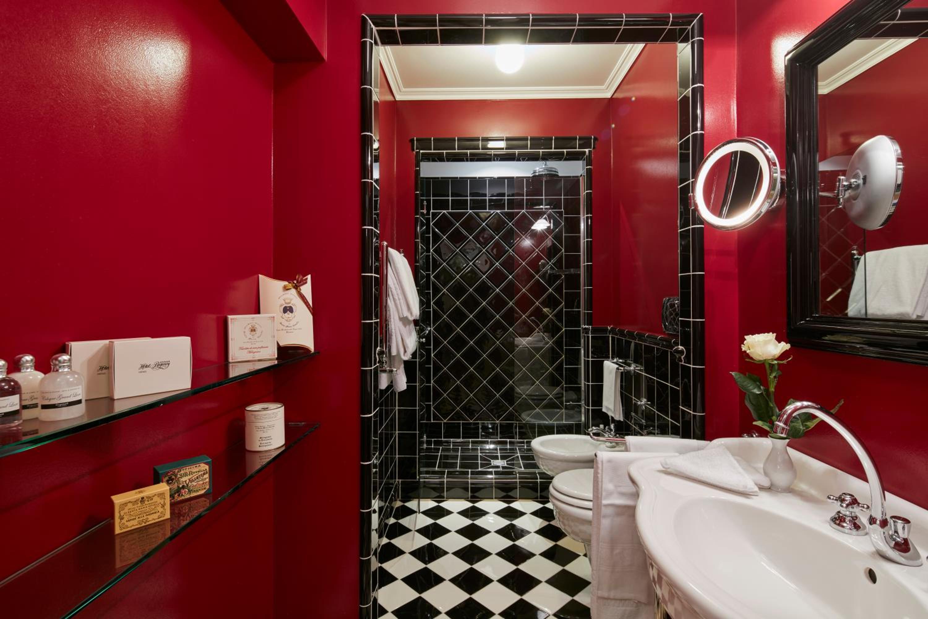Prestige Suite (Non Smoking) - Photo 2
