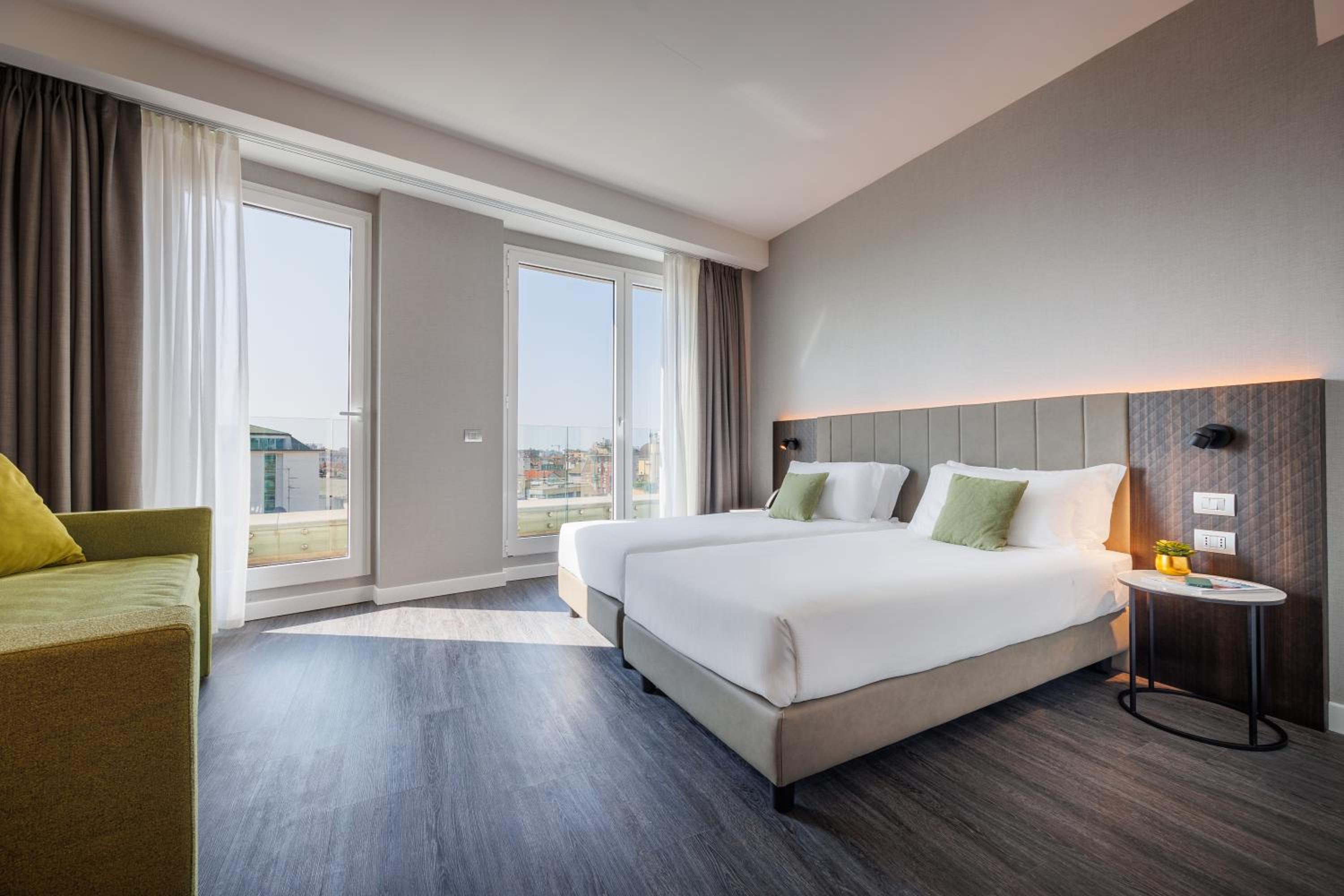 Deluxe Double Room with Balcony