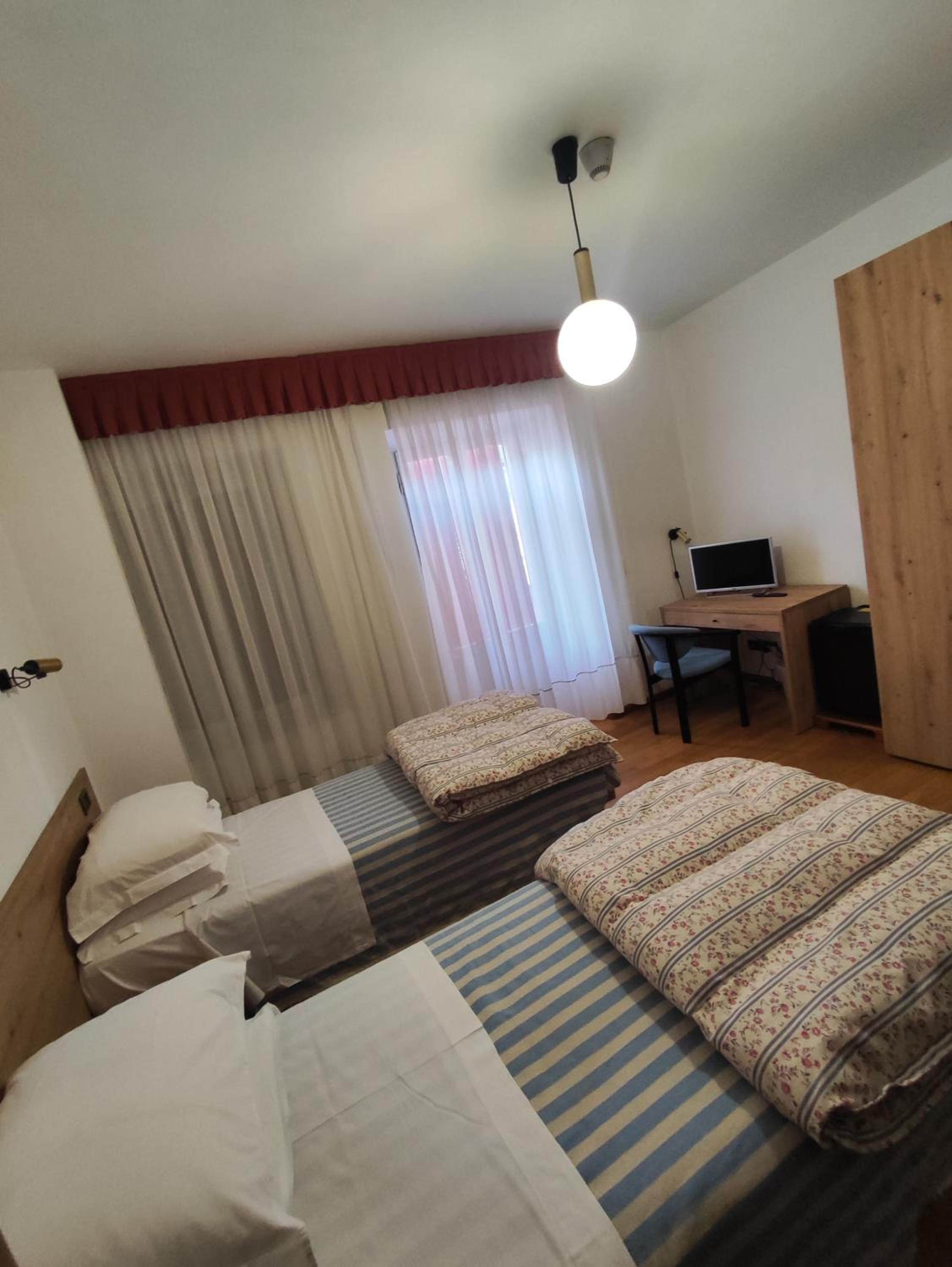 Twin Room with City View