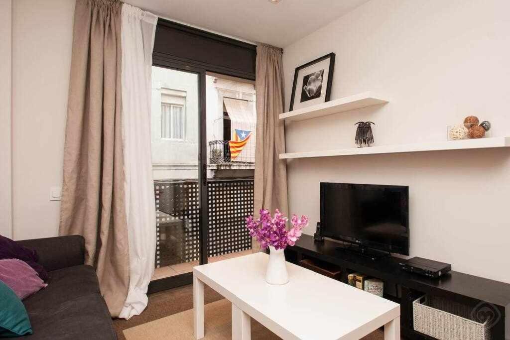 Three-Bedroom Apartment photo 3