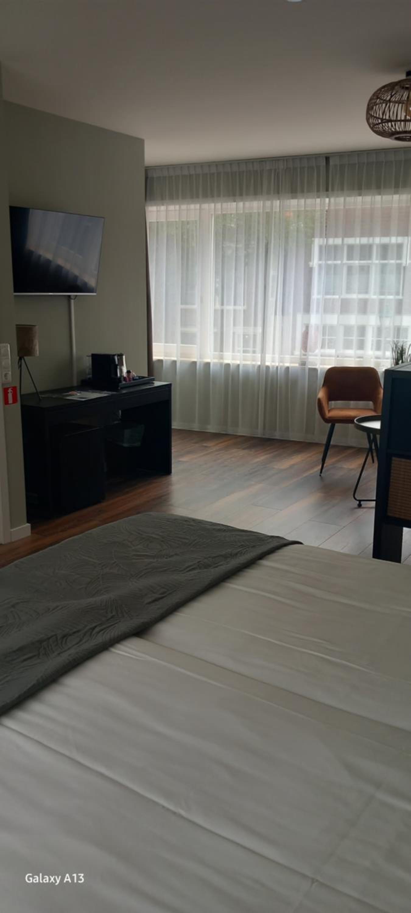 Deluxe Twin Room photo 3