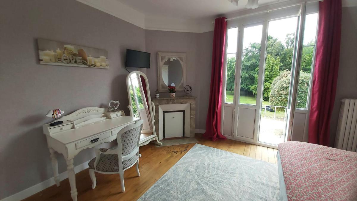 Double Room with Private Bathroom photo 2