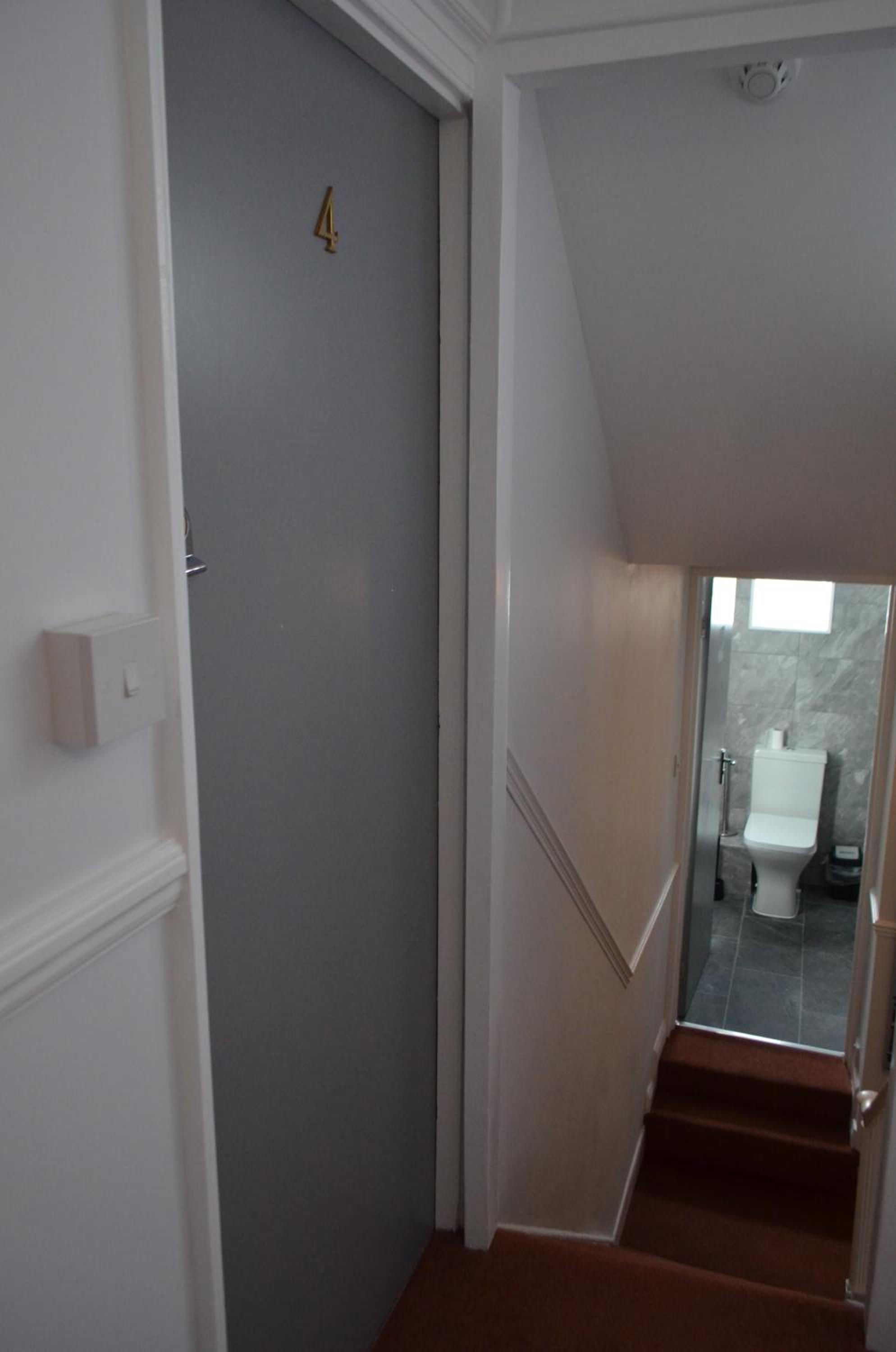 Budget Double Room (External Private Bathroom)  - Photo 7