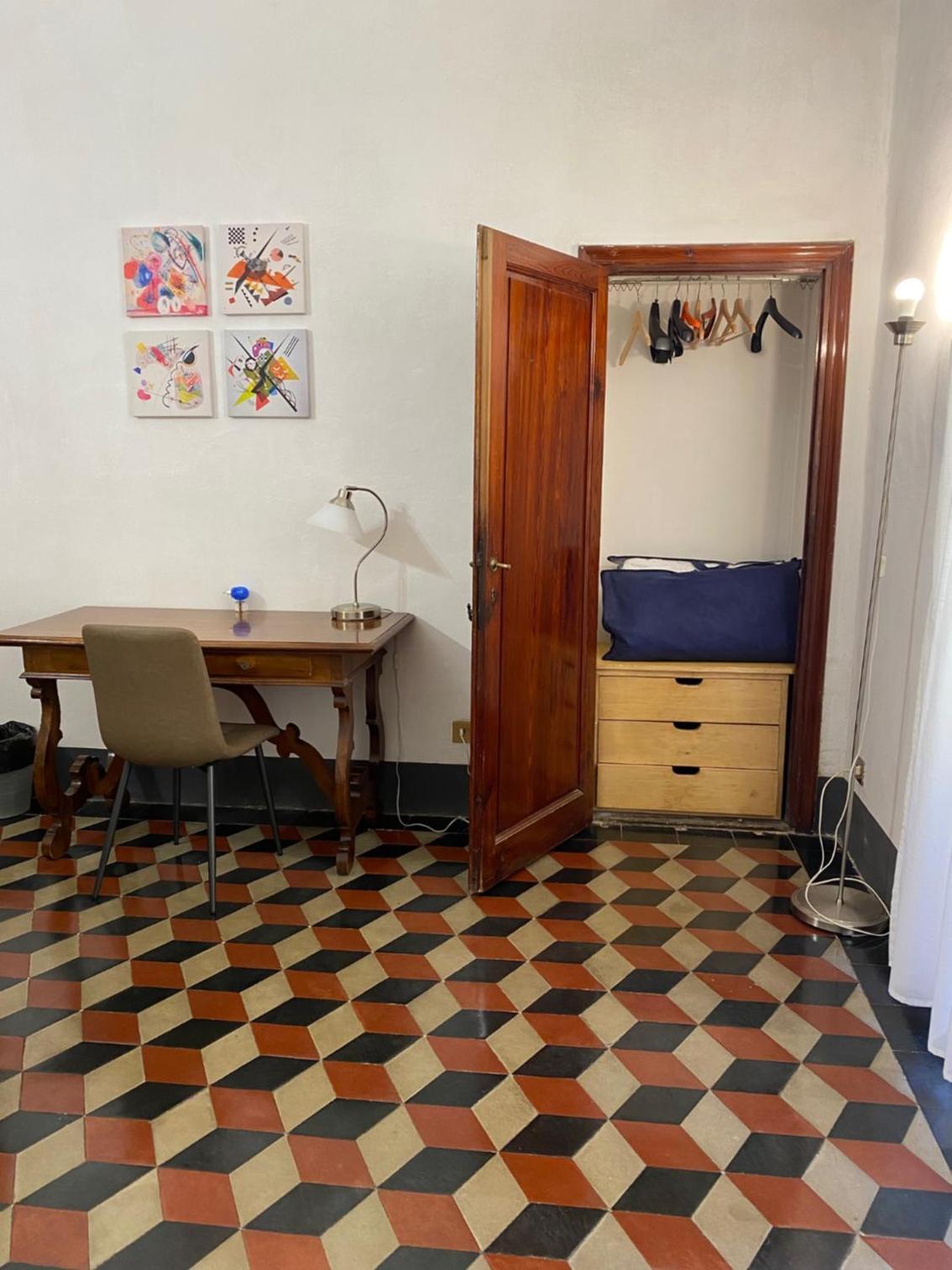 Double Room with Shared Toilet photo 2