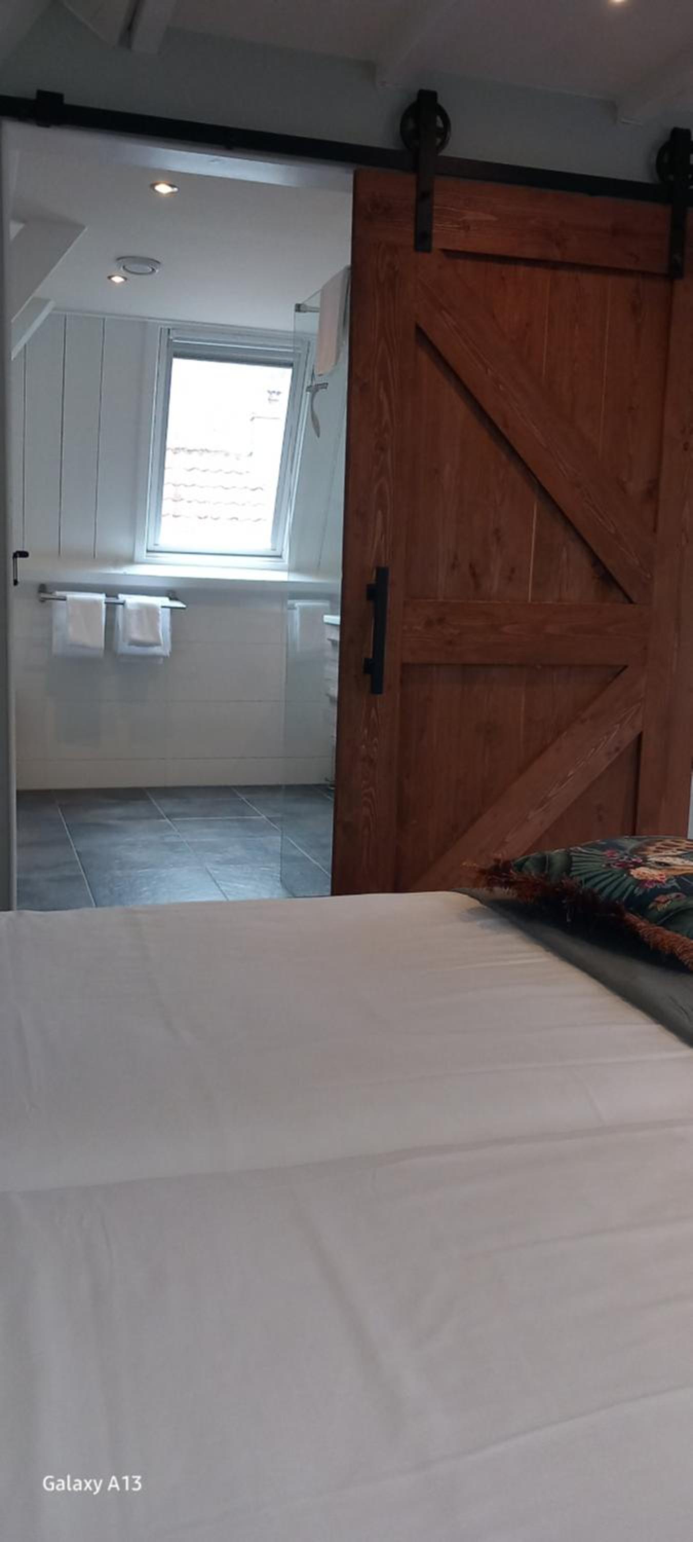 Deluxe Twin Room photo 3