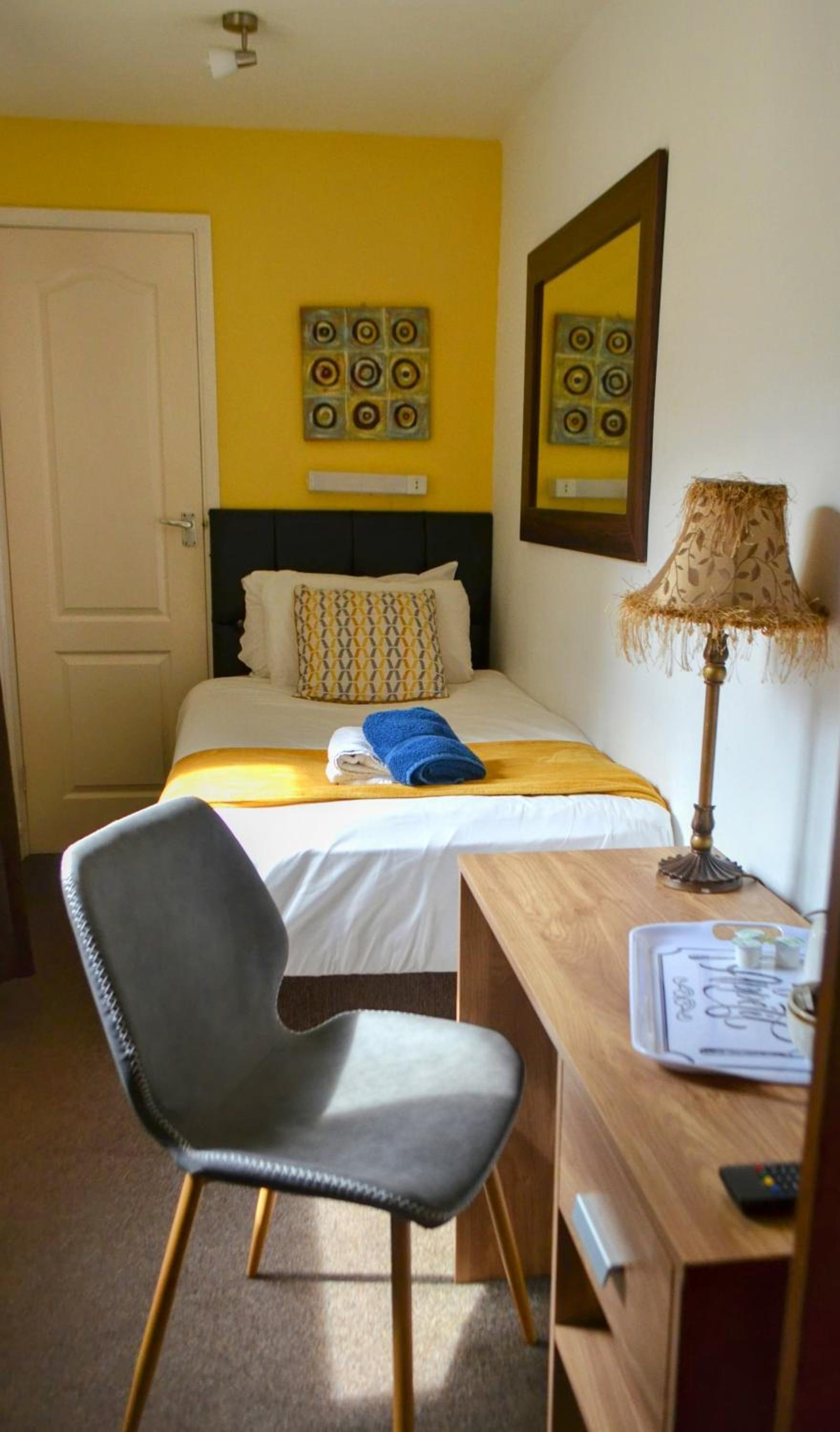 Single Room photo 1