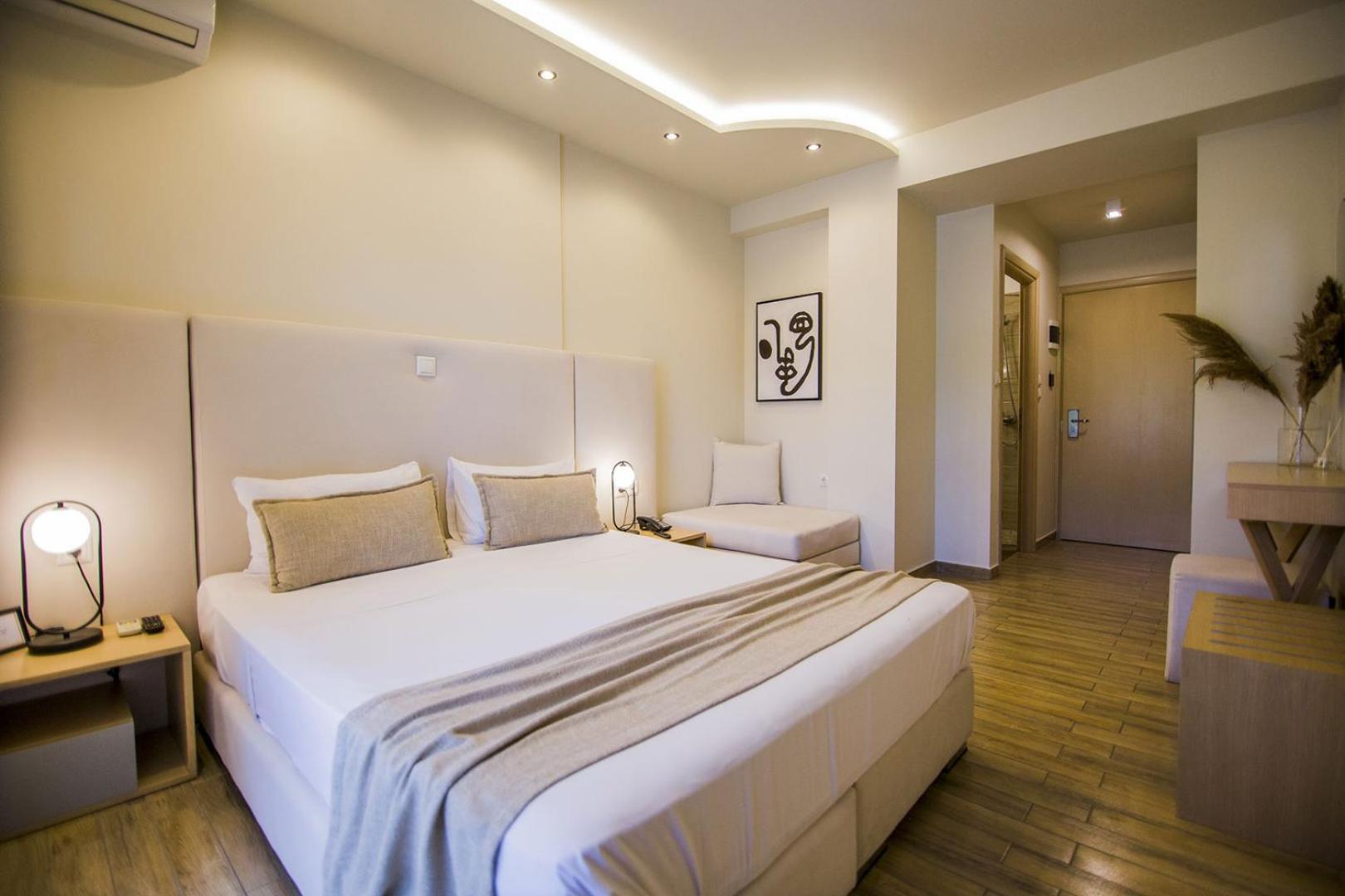 Superior Triple Room with Sea View photo 1