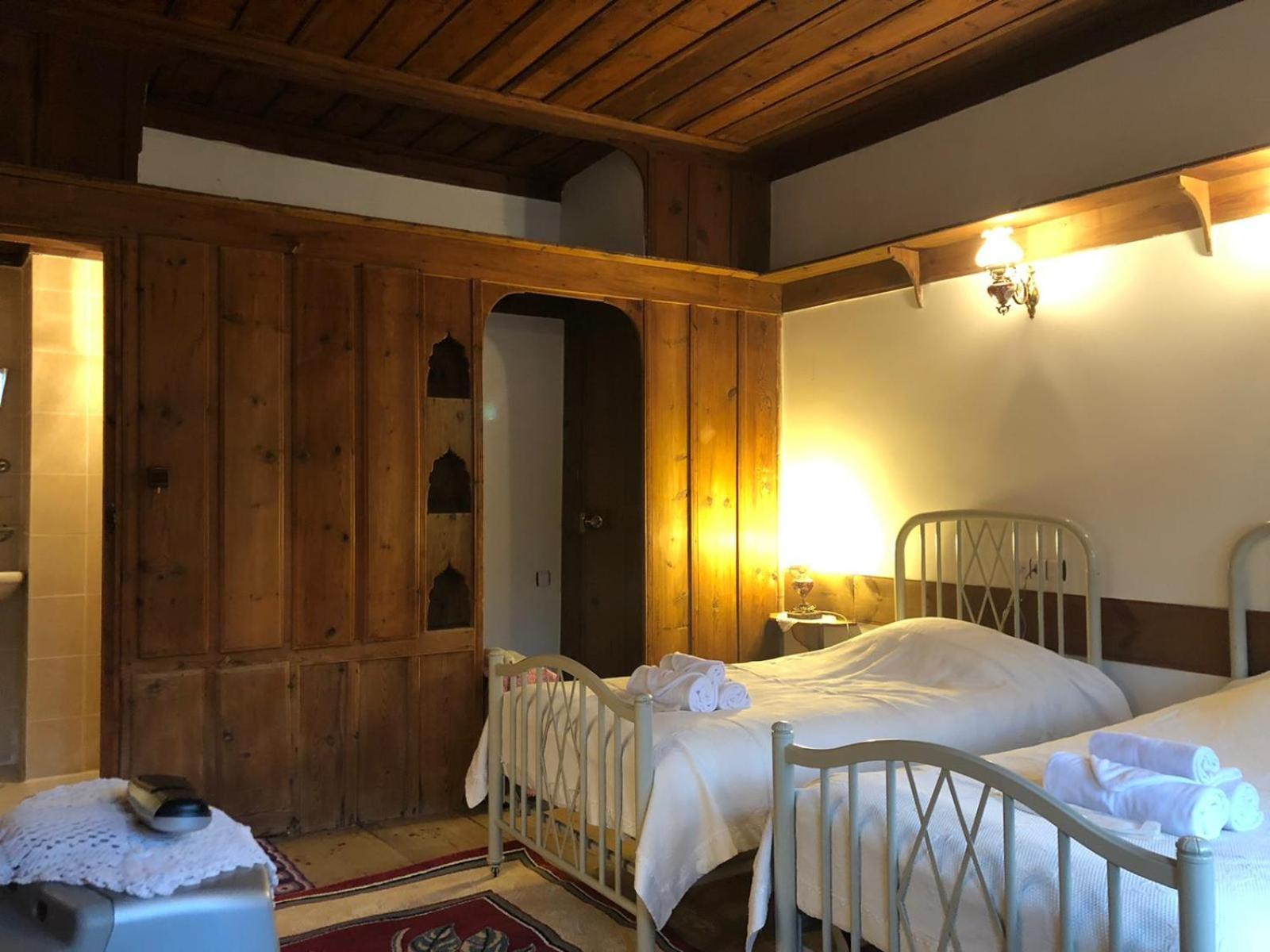 Female Dormitory Room photo 1